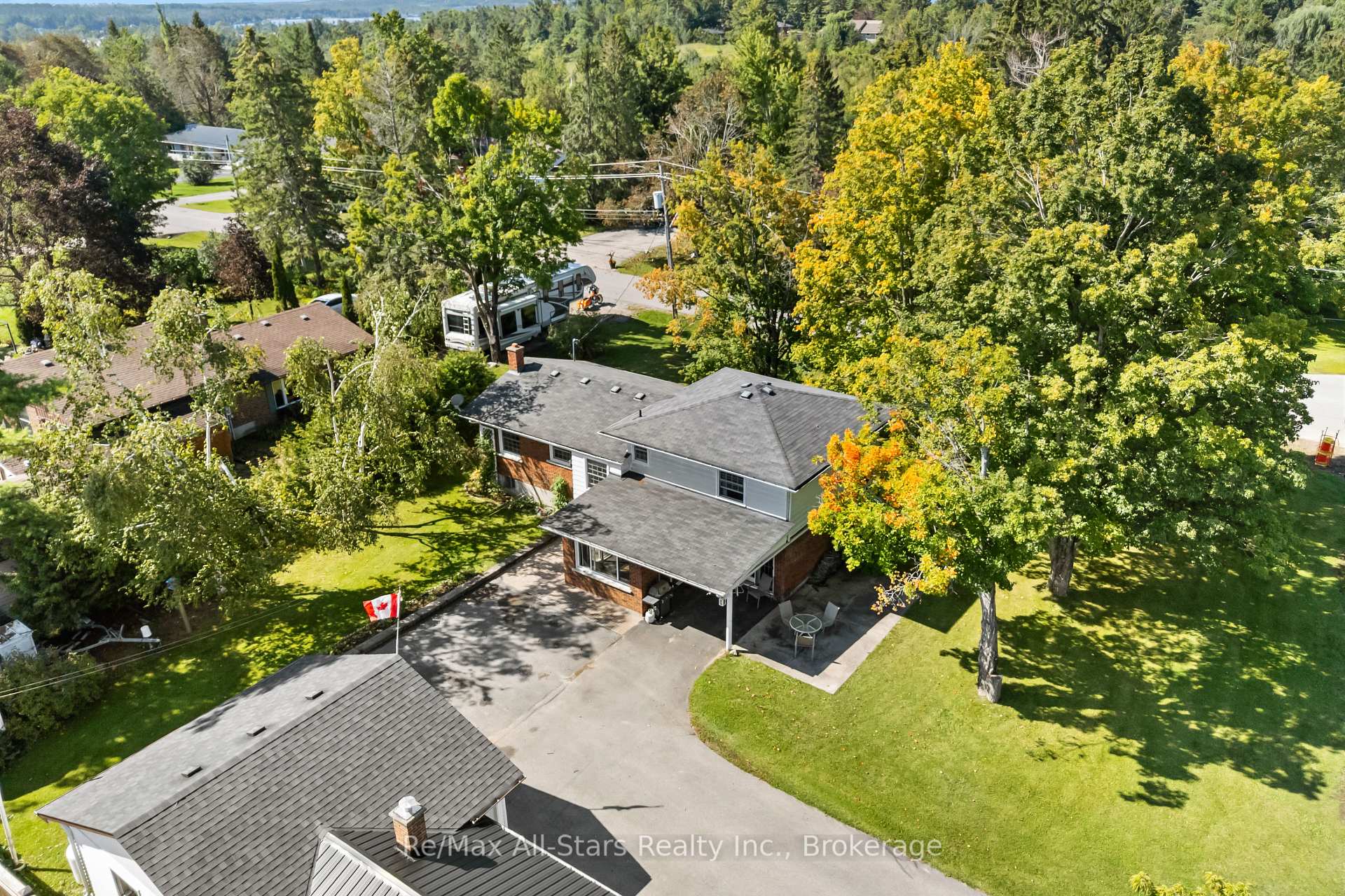 Photo 41 of 137 Reid Street, Kawartha Lakes, Bobcaygeon — HOMEH