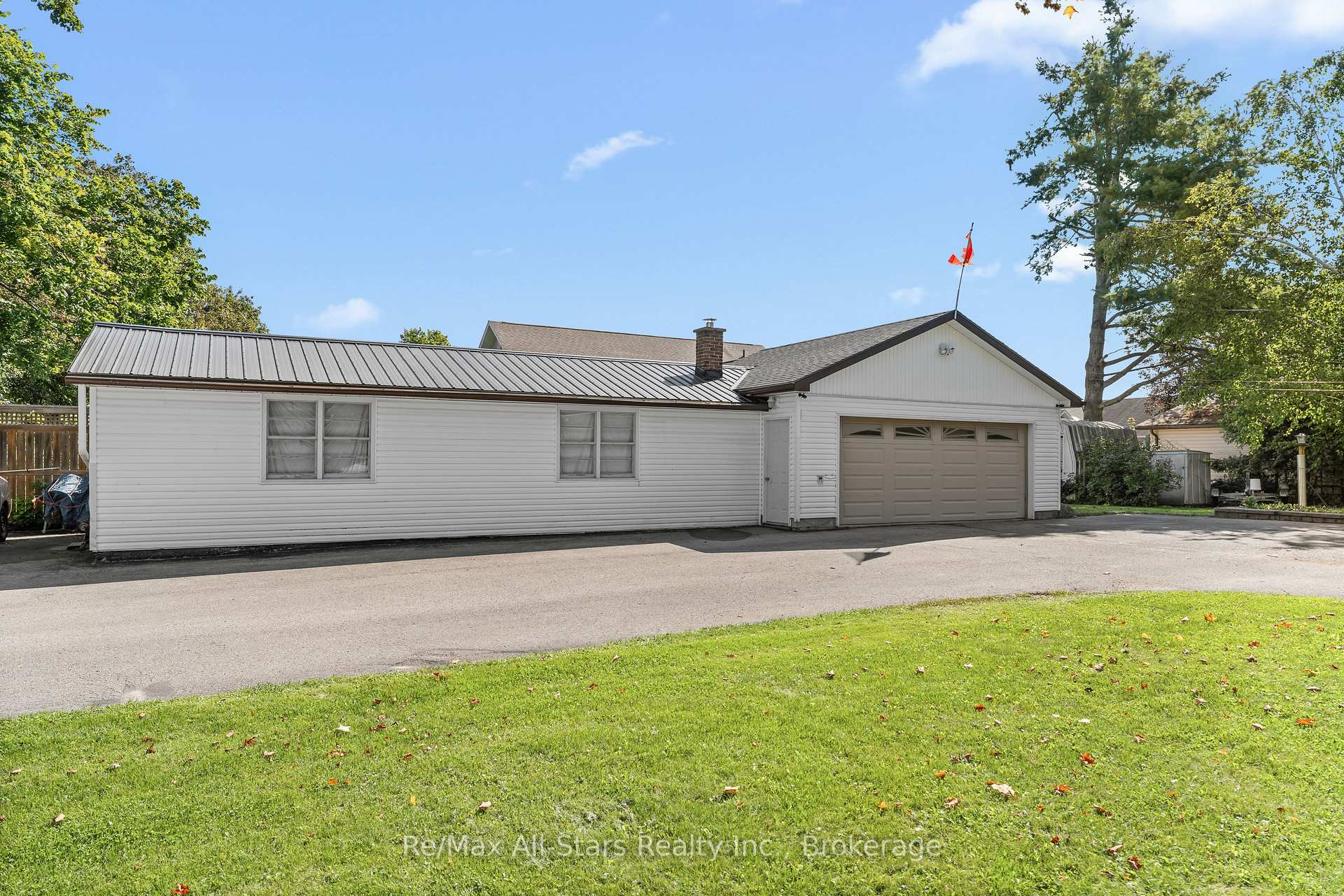 Photo 43 of 137 Reid Street, Kawartha Lakes, Bobcaygeon — HOMEH
