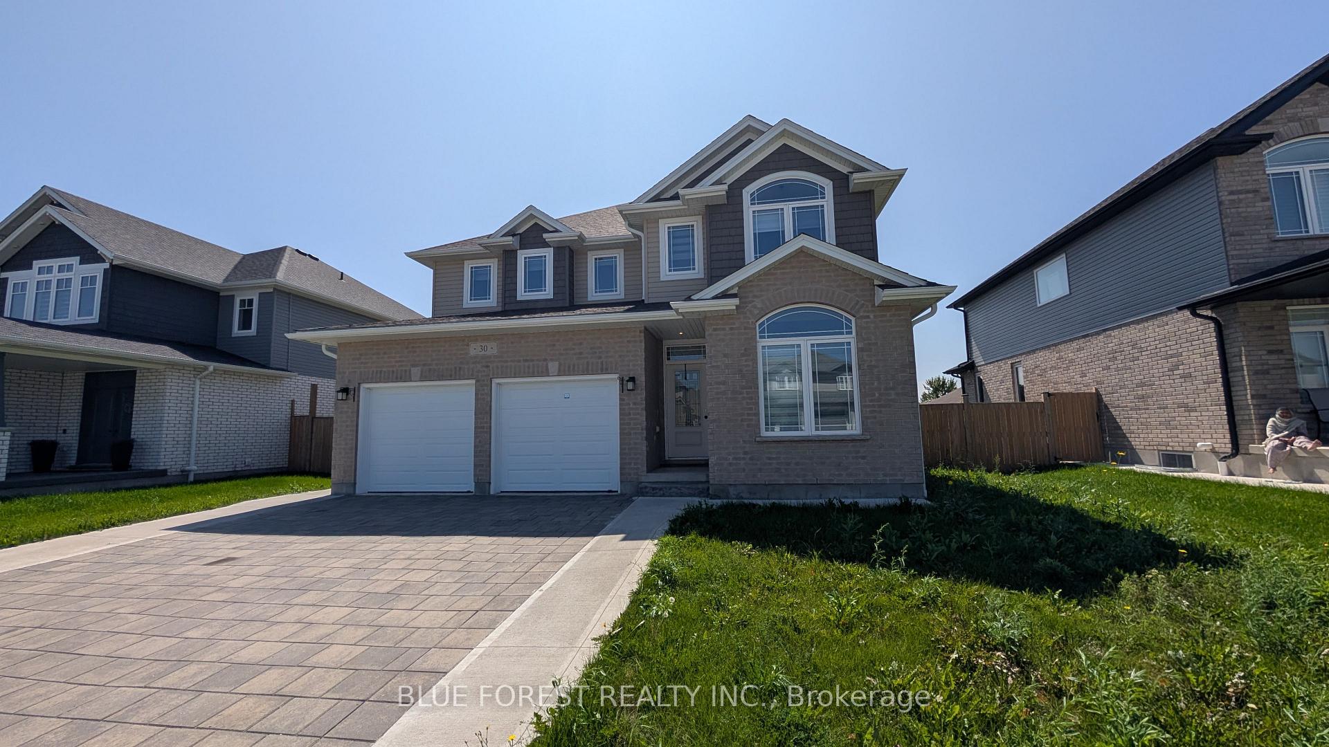 Photo 2 of 30 Thames Springs Crescent, Zorra, Thamesford — HOMEH
