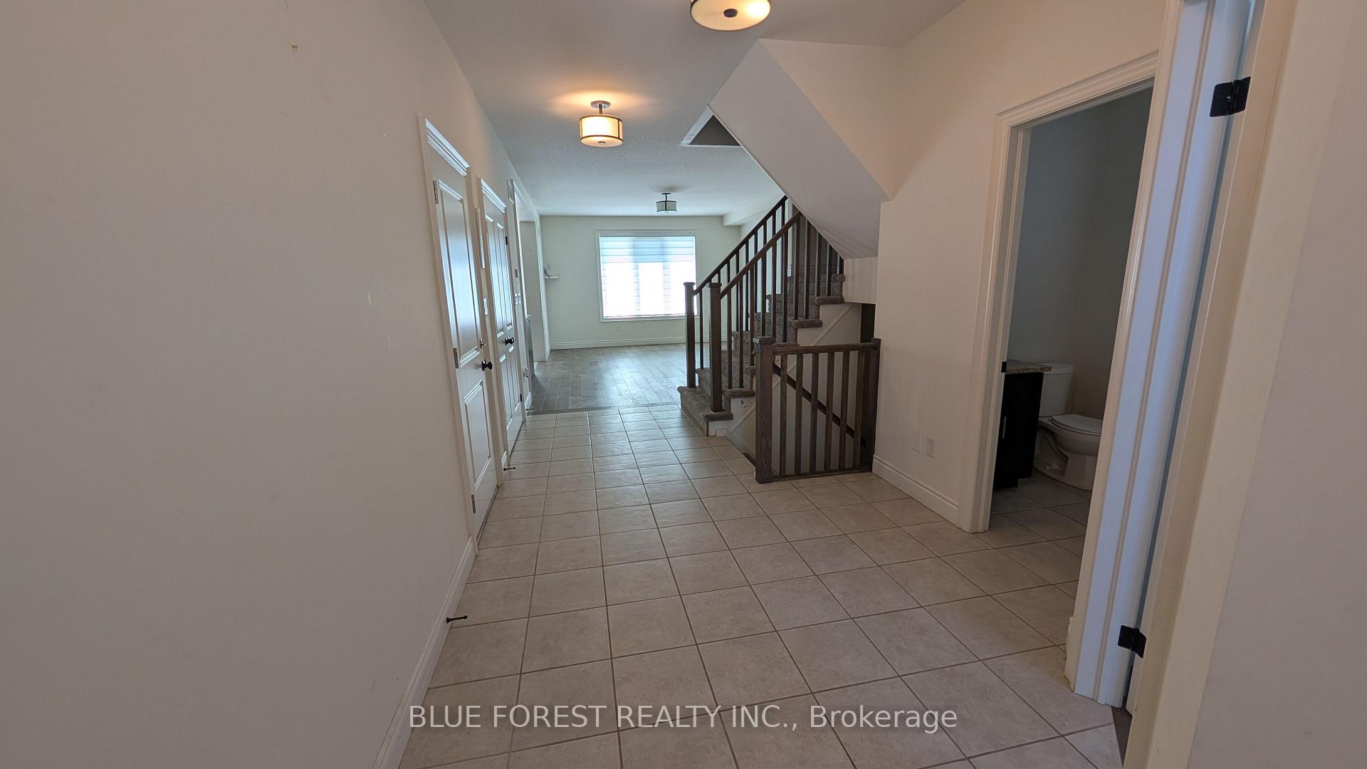 Photo 3 of 30 Thames Springs Crescent, Zorra, Thamesford — HOMEH