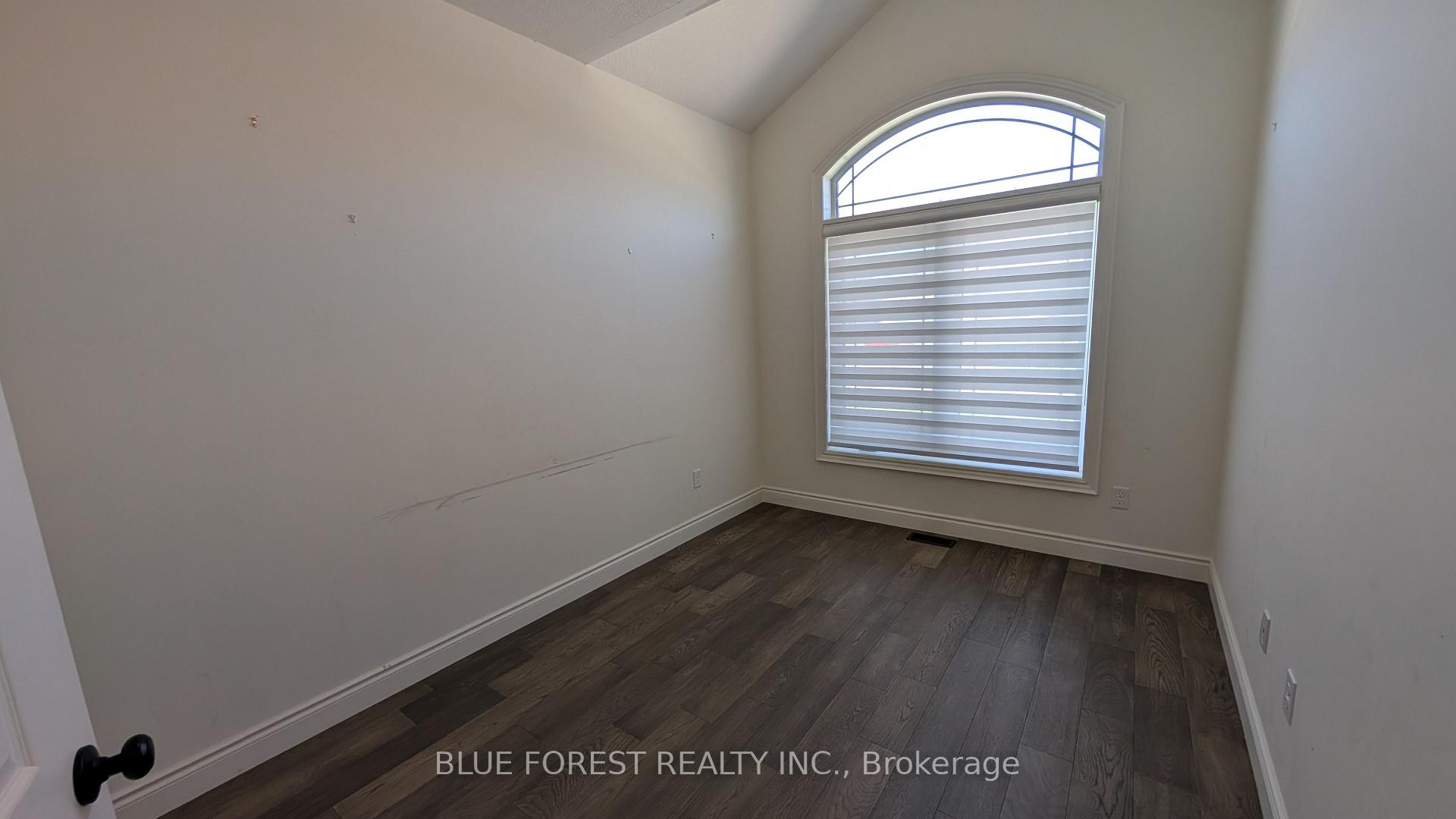 Photo 5 of 30 Thames Springs Crescent, Zorra, Thamesford — HOMEH