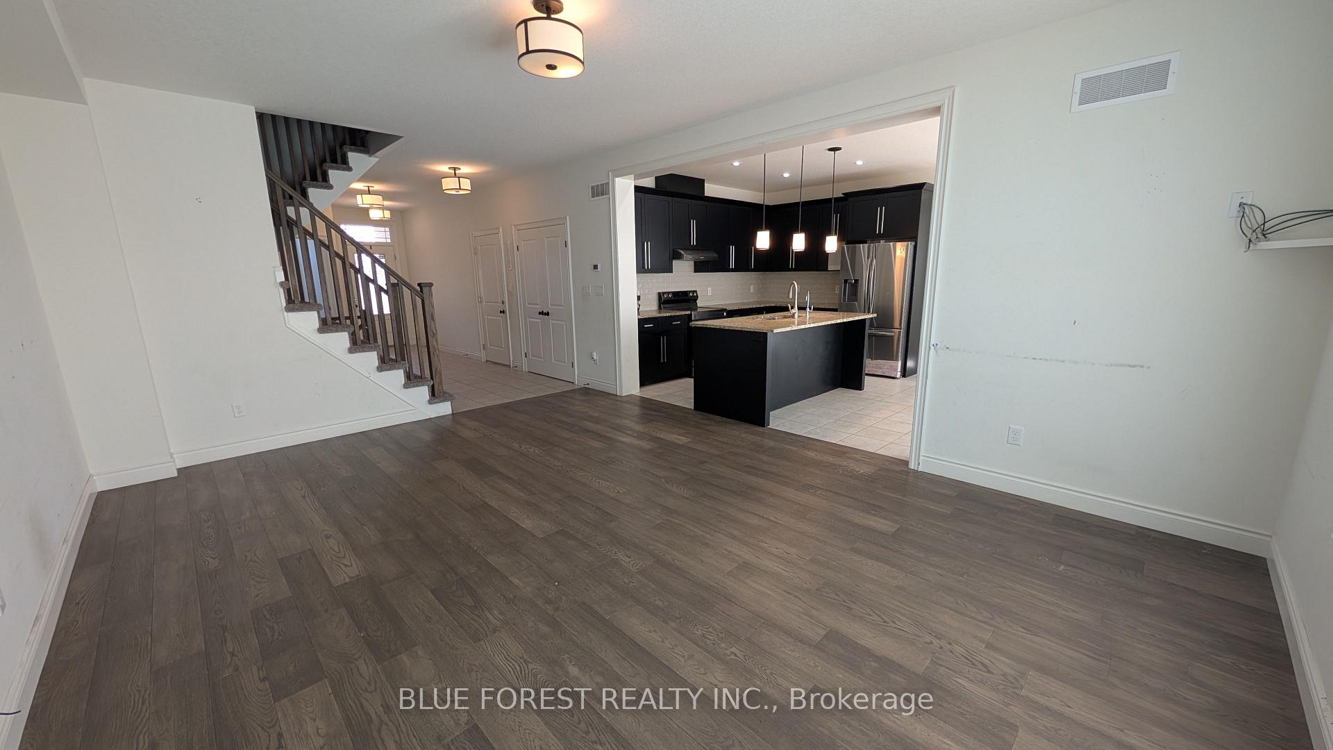 Photo 9 of 30 Thames Springs Crescent, Zorra, Thamesford — HOMEH
