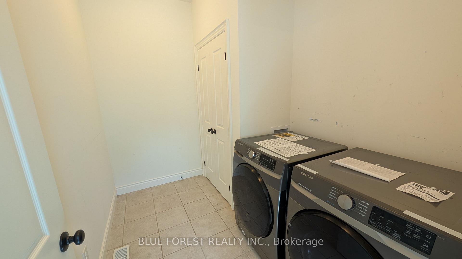 Photo 15 of 30 Thames Springs Crescent, Zorra, Thamesford — HOMEH