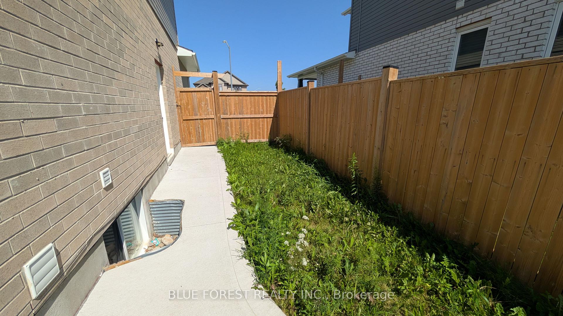 Photo 16 of 30 Thames Springs Crescent, Zorra, Thamesford — HOMEH