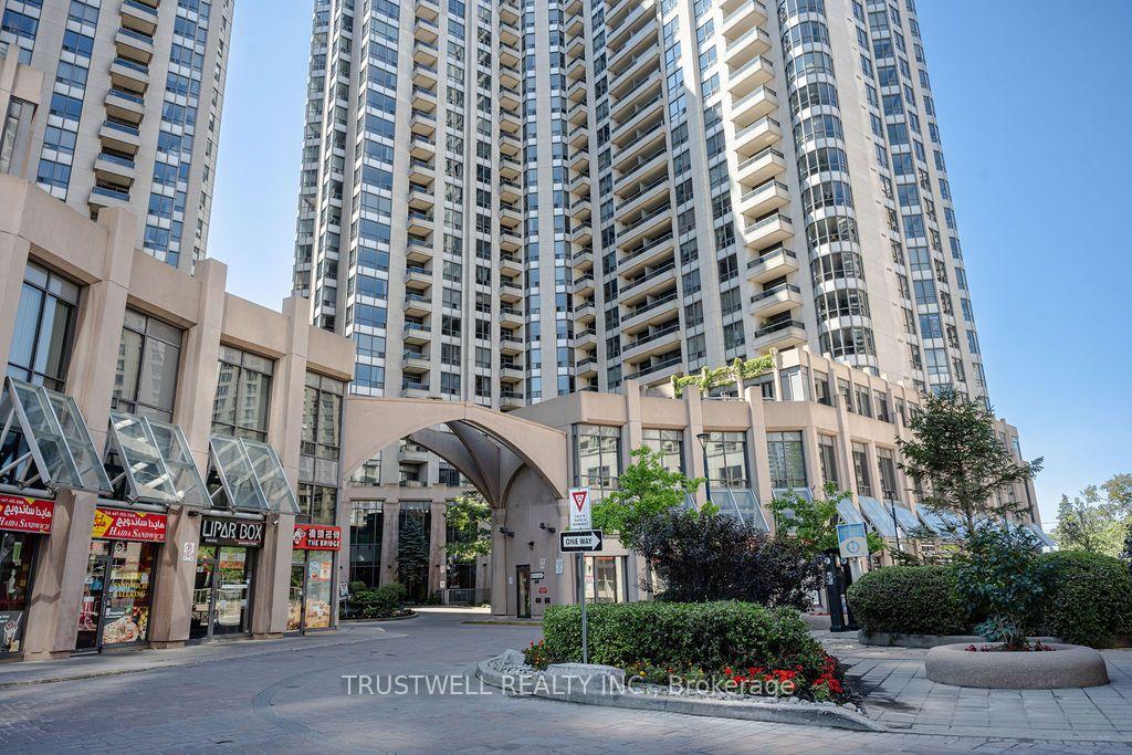 Photo 2 of Unit 708, 5 Northtown Way, North York, Willowdale East — HOMEH