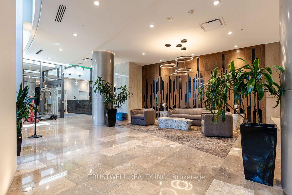 Photo 3 of Unit 708, 5 Northtown Way, North York, Willowdale East — HOMEH