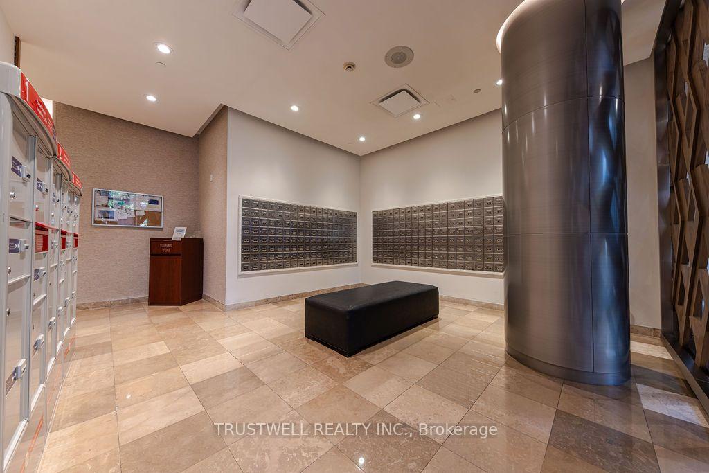 Photo 4 of Unit 708, 5 Northtown Way, North York, Willowdale East — HOMEH