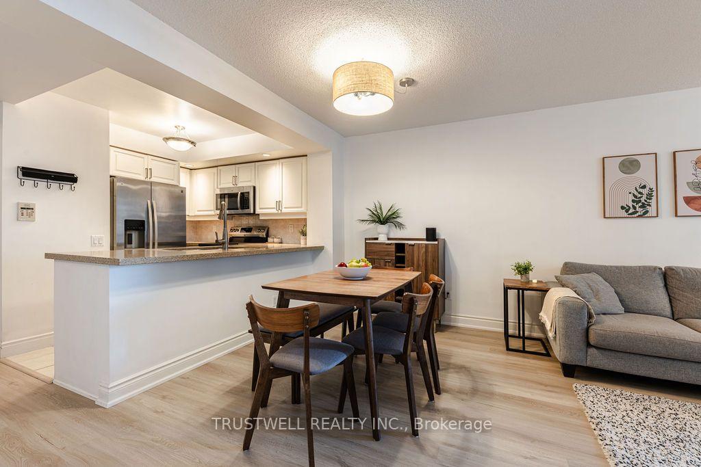 Photo 10 of Unit 708, 5 Northtown Way, North York, Willowdale East — HOMEH