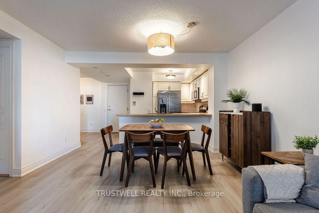 Photo 11 of Unit 708, 5 Northtown Way, North York, Willowdale East — HOMEH