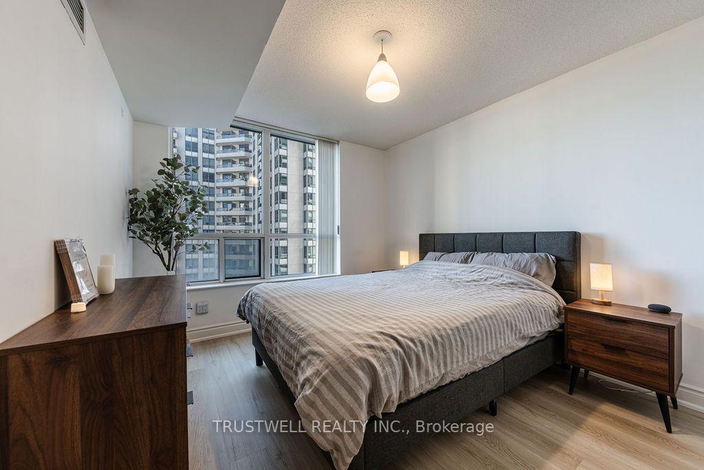 Photo 16 of Unit 708, 5 Northtown Way, North York, Willowdale East — HOMEH