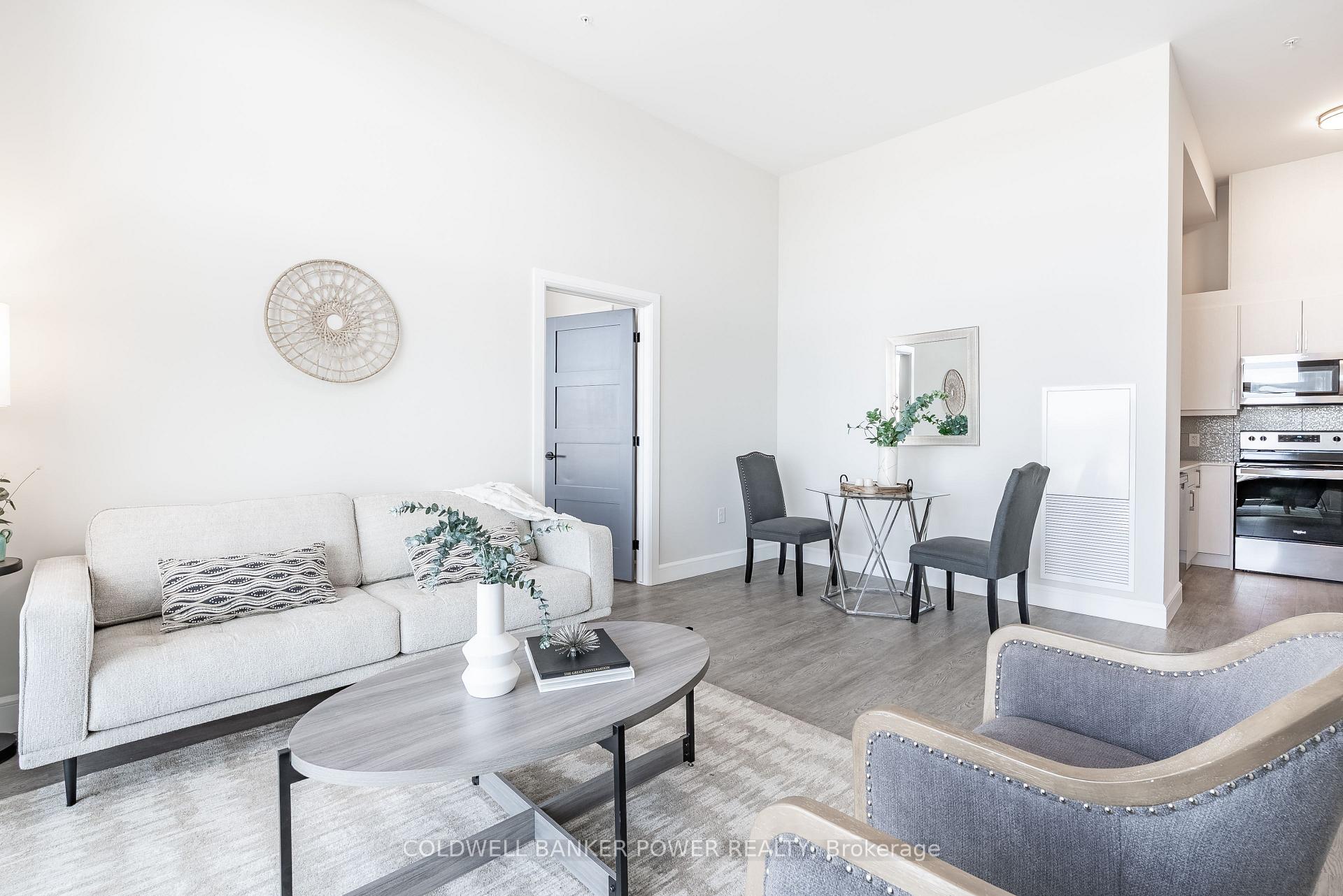 Photo 5 of Unit 213, 1600 Hyde Park Road, London, North E — HOMEH