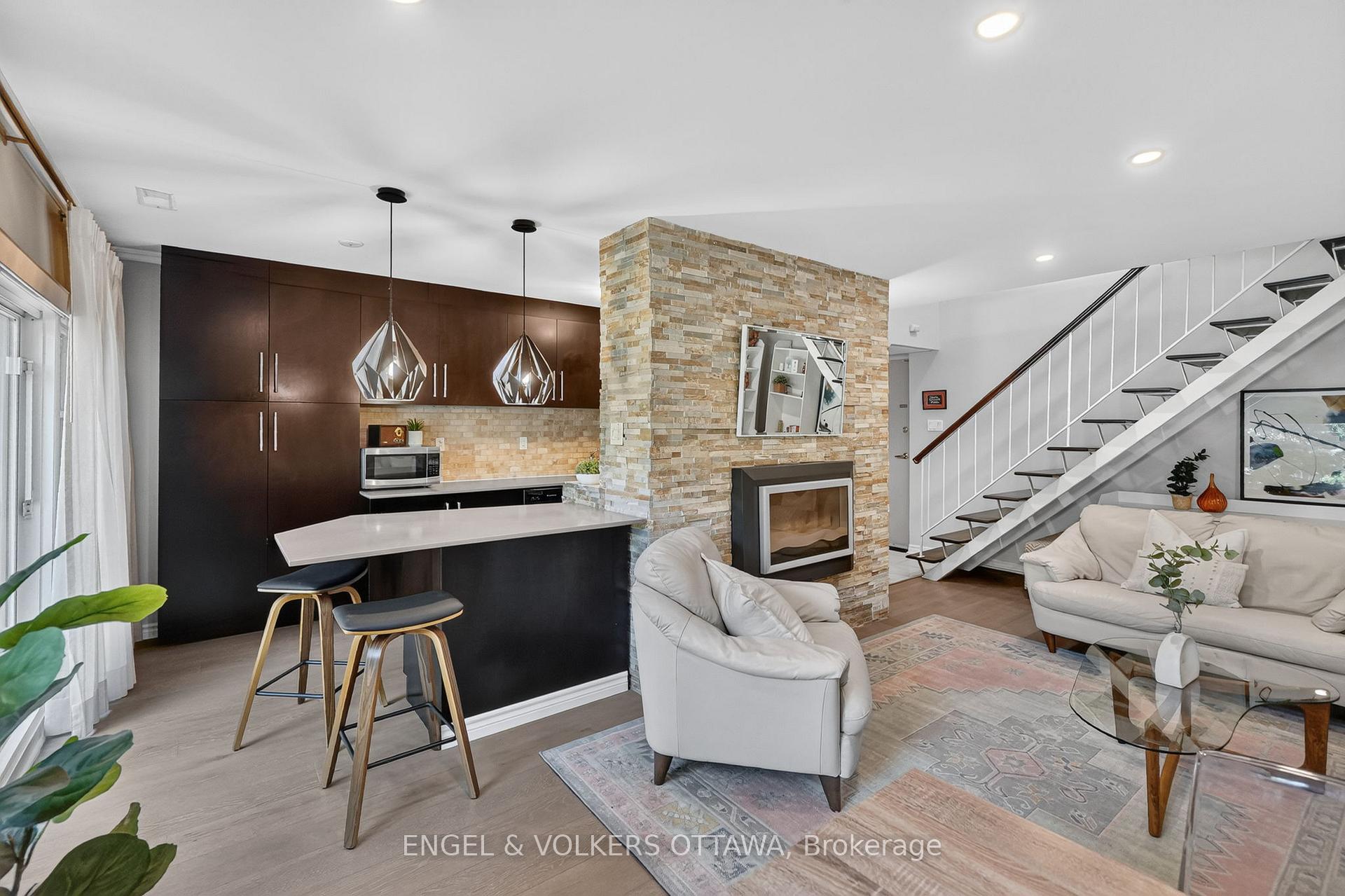 Photo 3 of Unit 119, 12 Corkstown Road, Ottawa, Lakeview Park — HOMEH