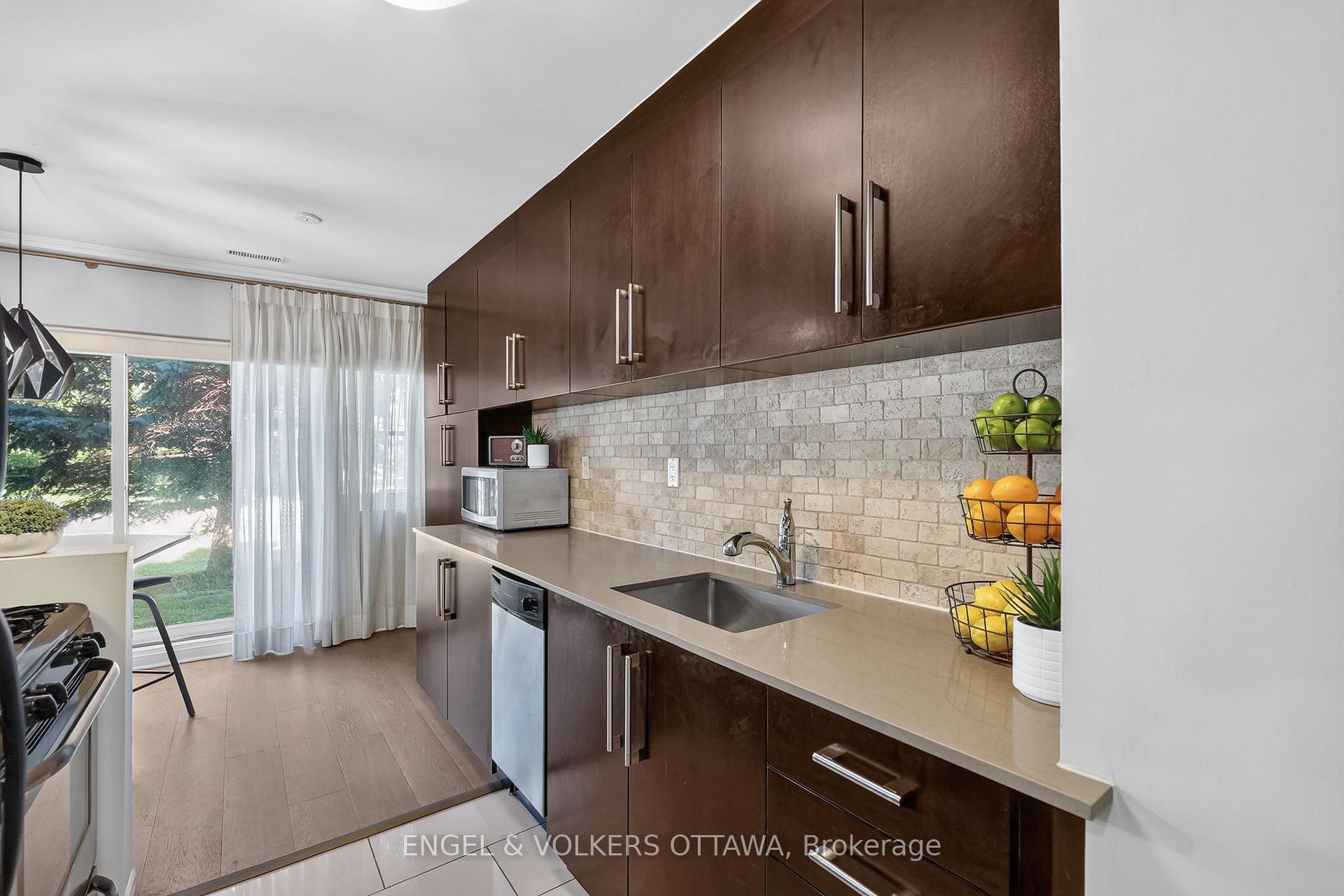 Photo 14 of Unit 119, 12 Corkstown Road, Ottawa, Lakeview Park — HOMEH