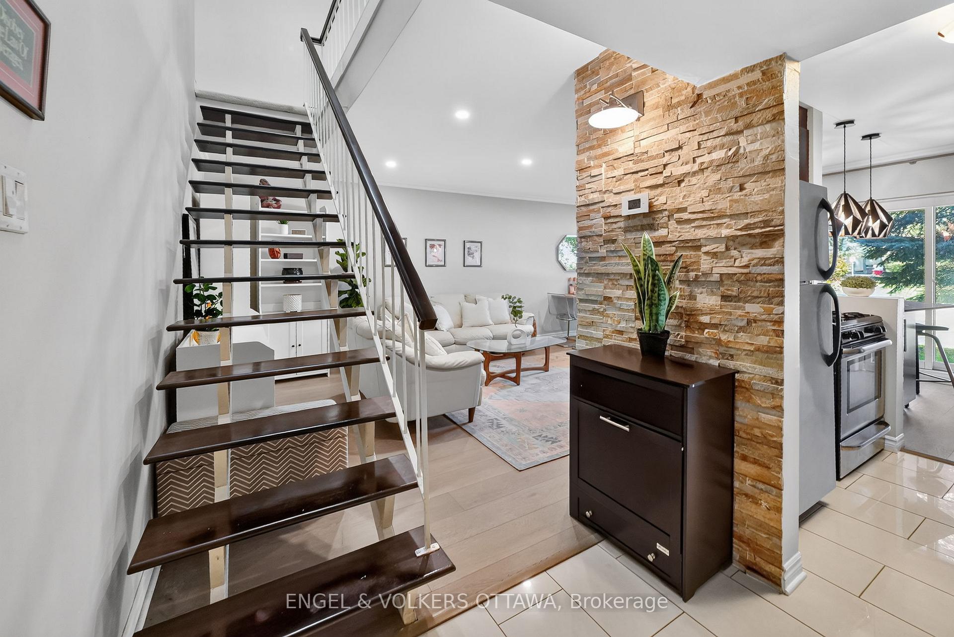 Photo 18 of Unit 119, 12 Corkstown Road, Ottawa, Lakeview Park — HOMEH