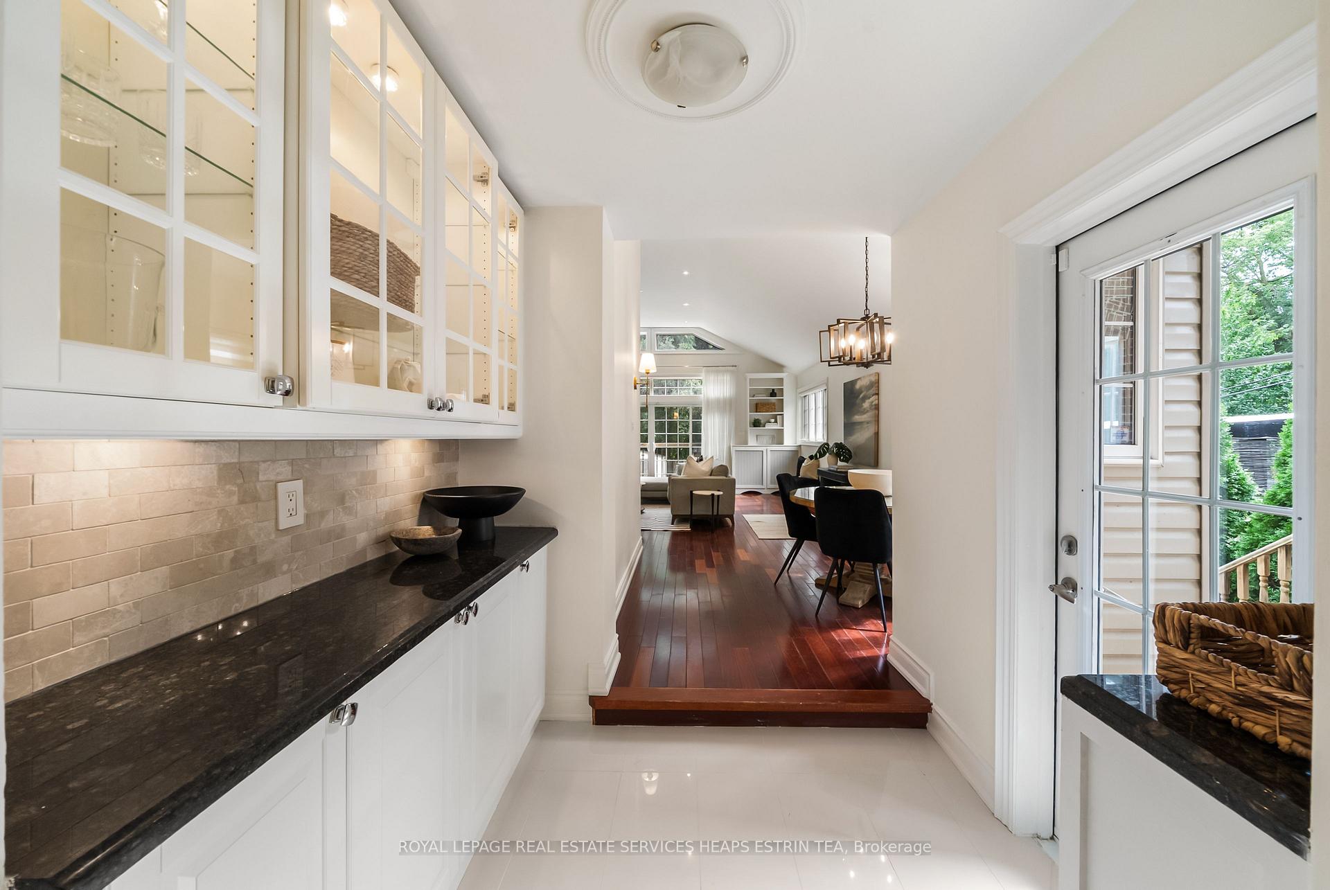 Photo 11 of 15 Mcrae Drive, Toronto, Leaside — HOMEH
