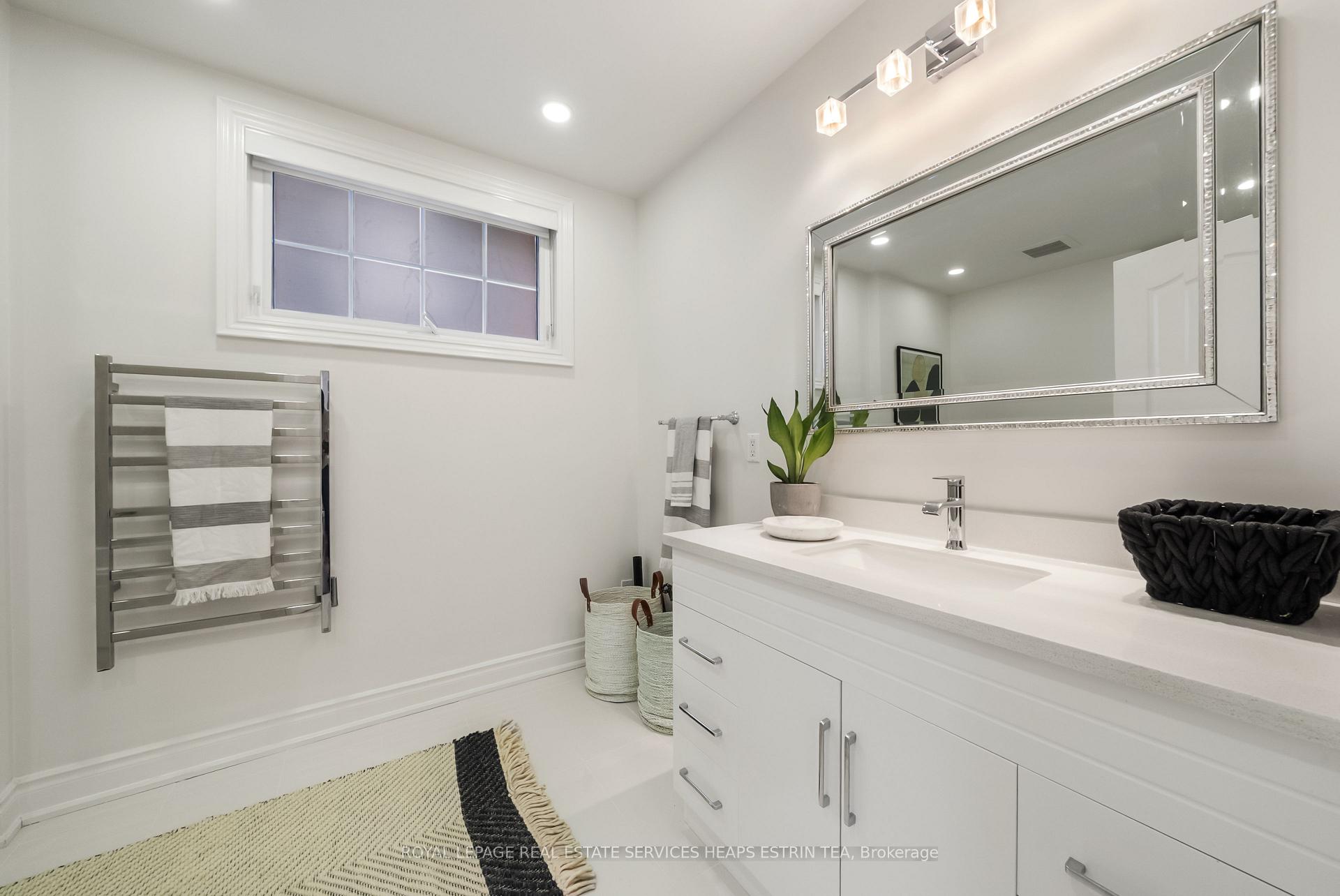 Photo 19 of 15 Mcrae Drive, Toronto, Leaside — HOMEH
