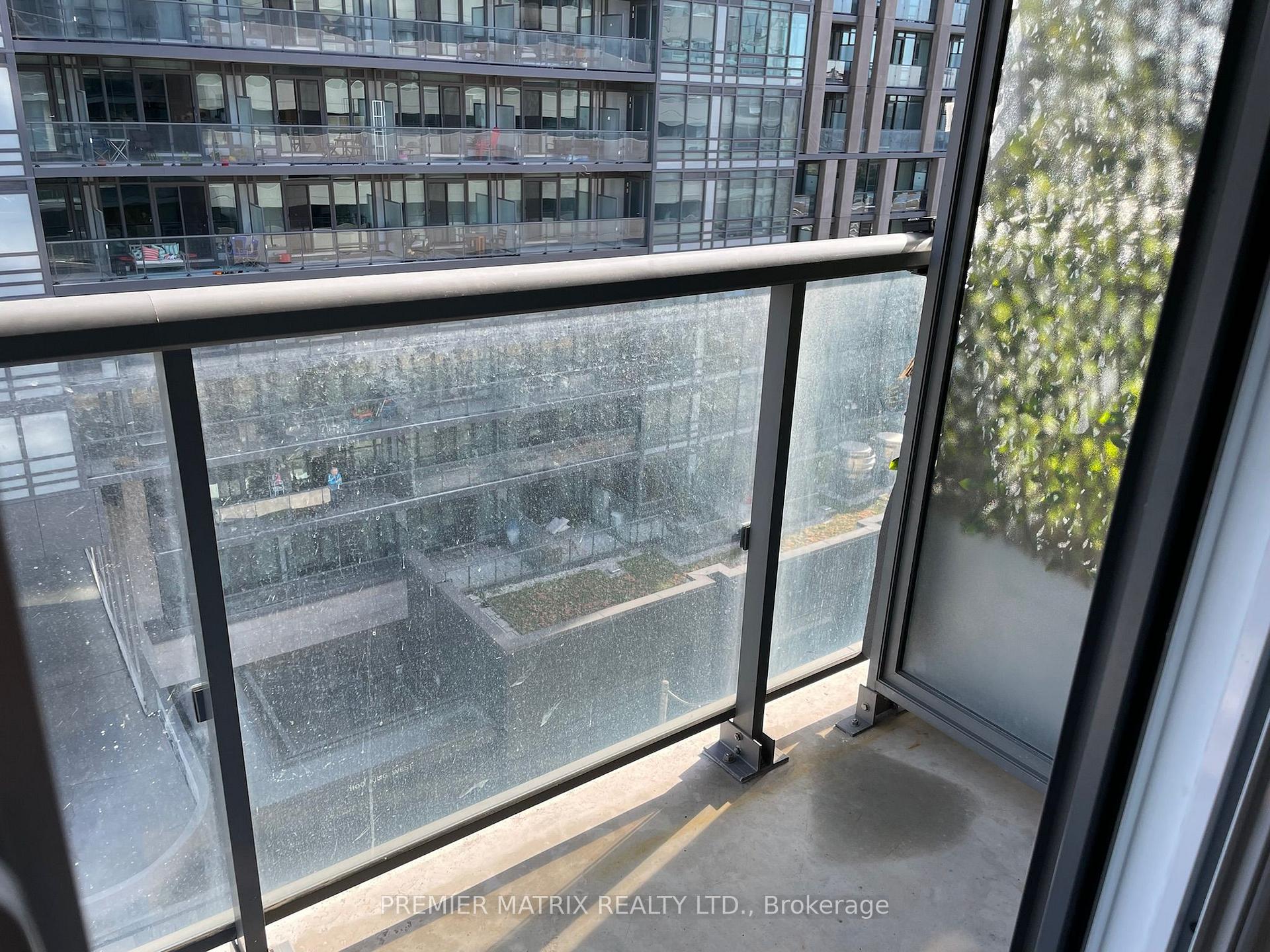 Photo 7 of Unit 803, 20 Joe Shuster Way, Toronto, Niagara — HOMEH