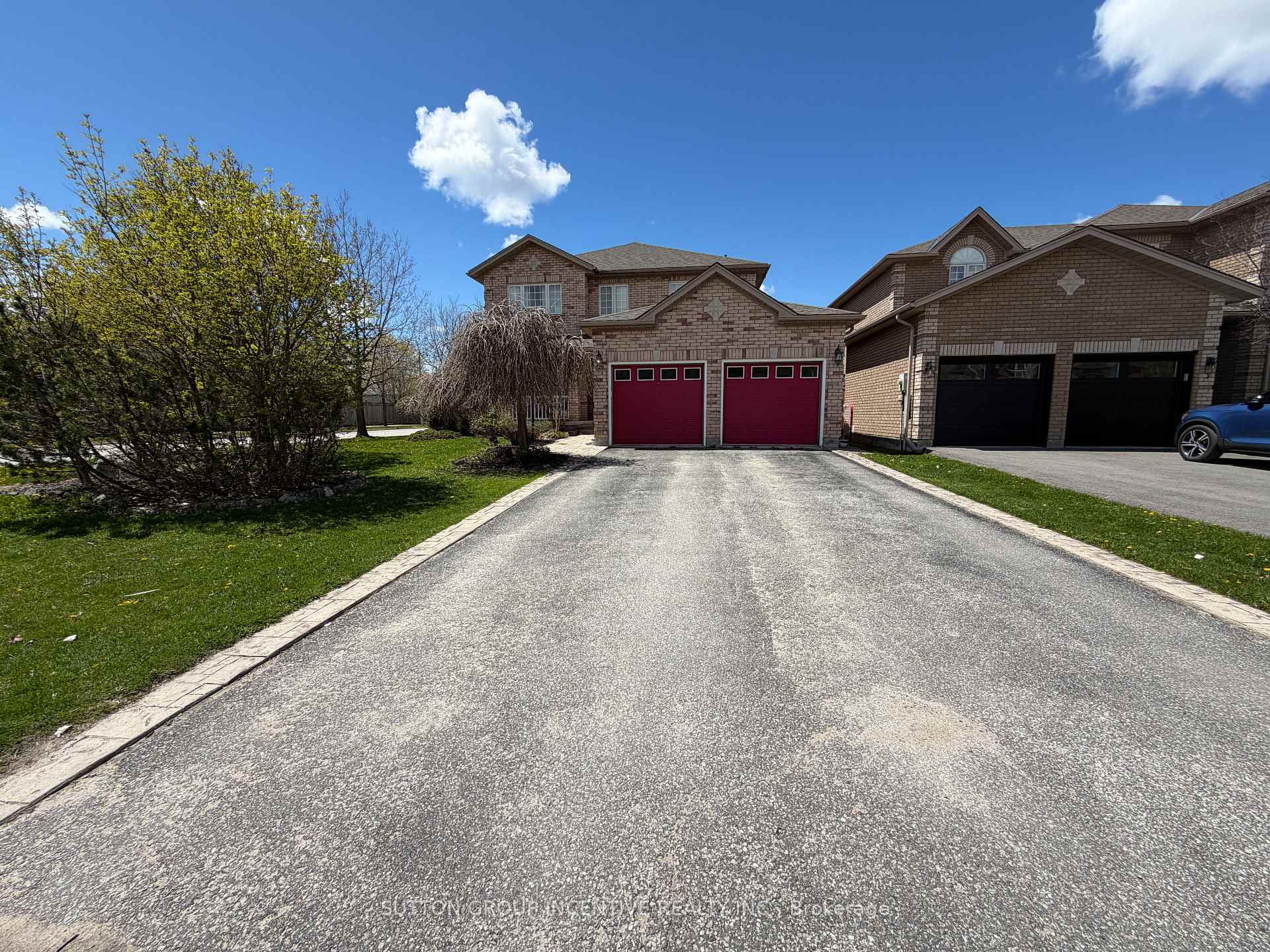 Photo 1 of 1 Buman Court, Barrie, South Shore — HOMEH