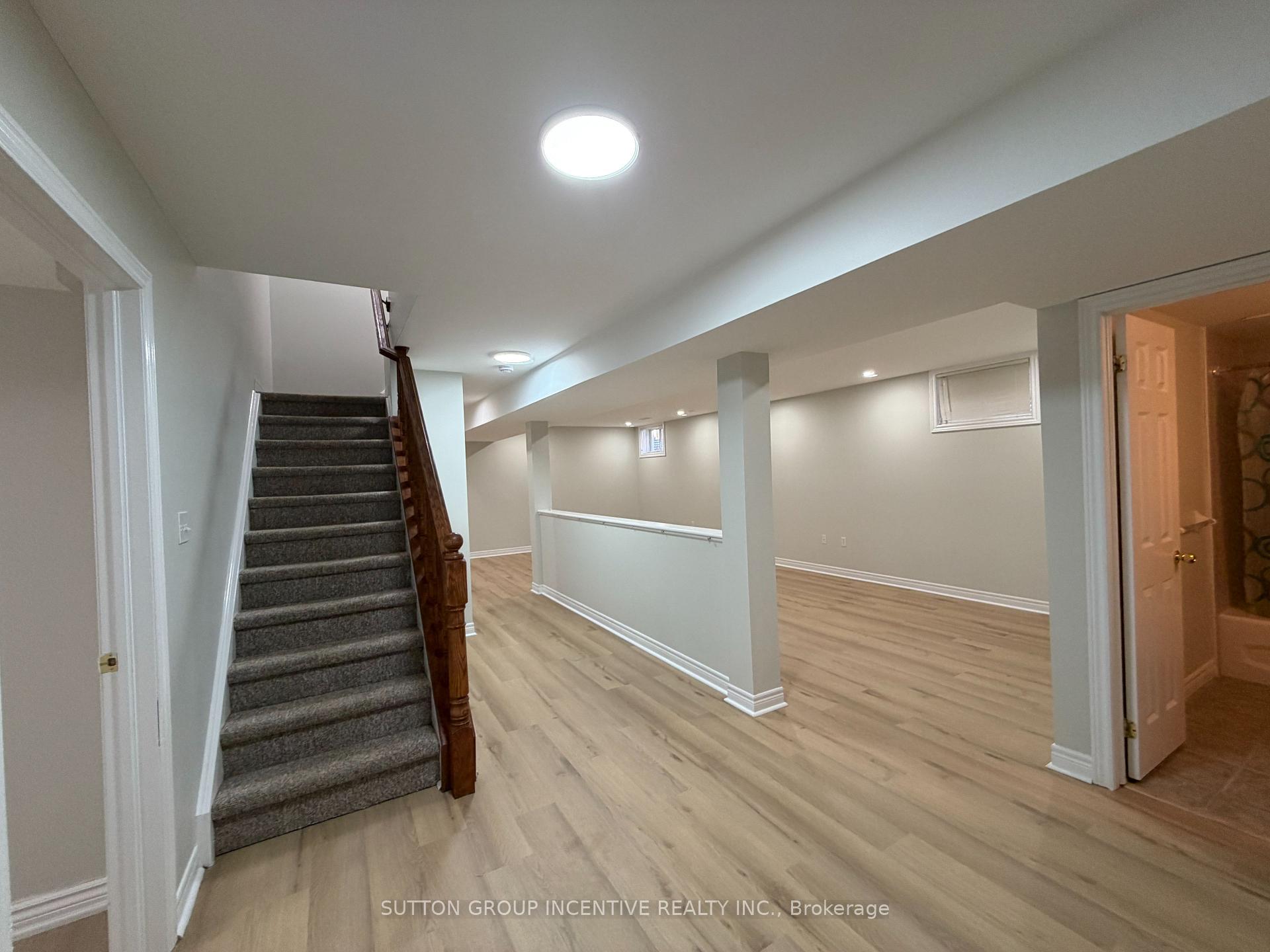 Photo 24 of 1 Buman Court, Barrie, South Shore — HOMEH