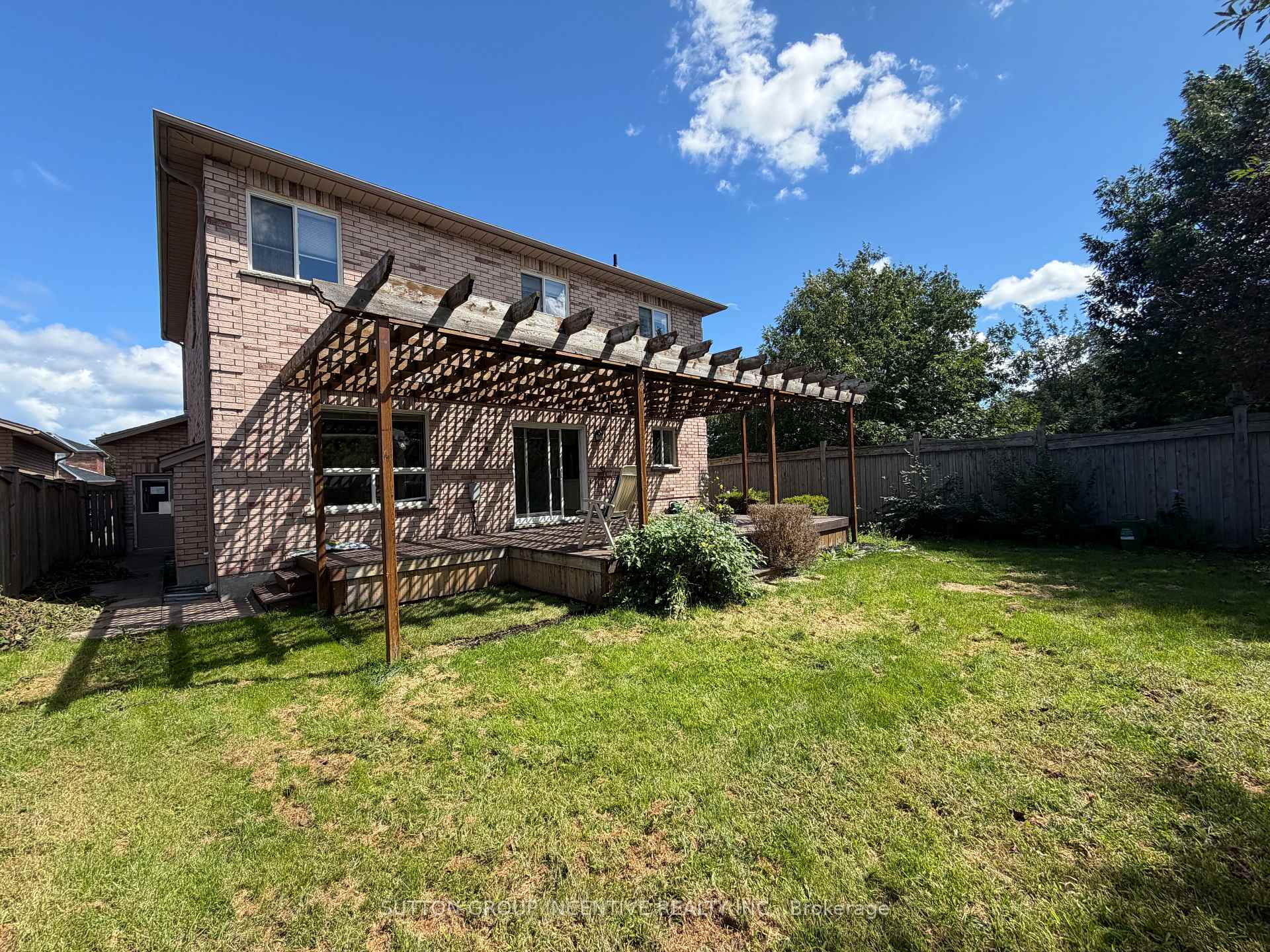 Photo 29 of 1 Buman Court, Barrie, South Shore — HOMEH