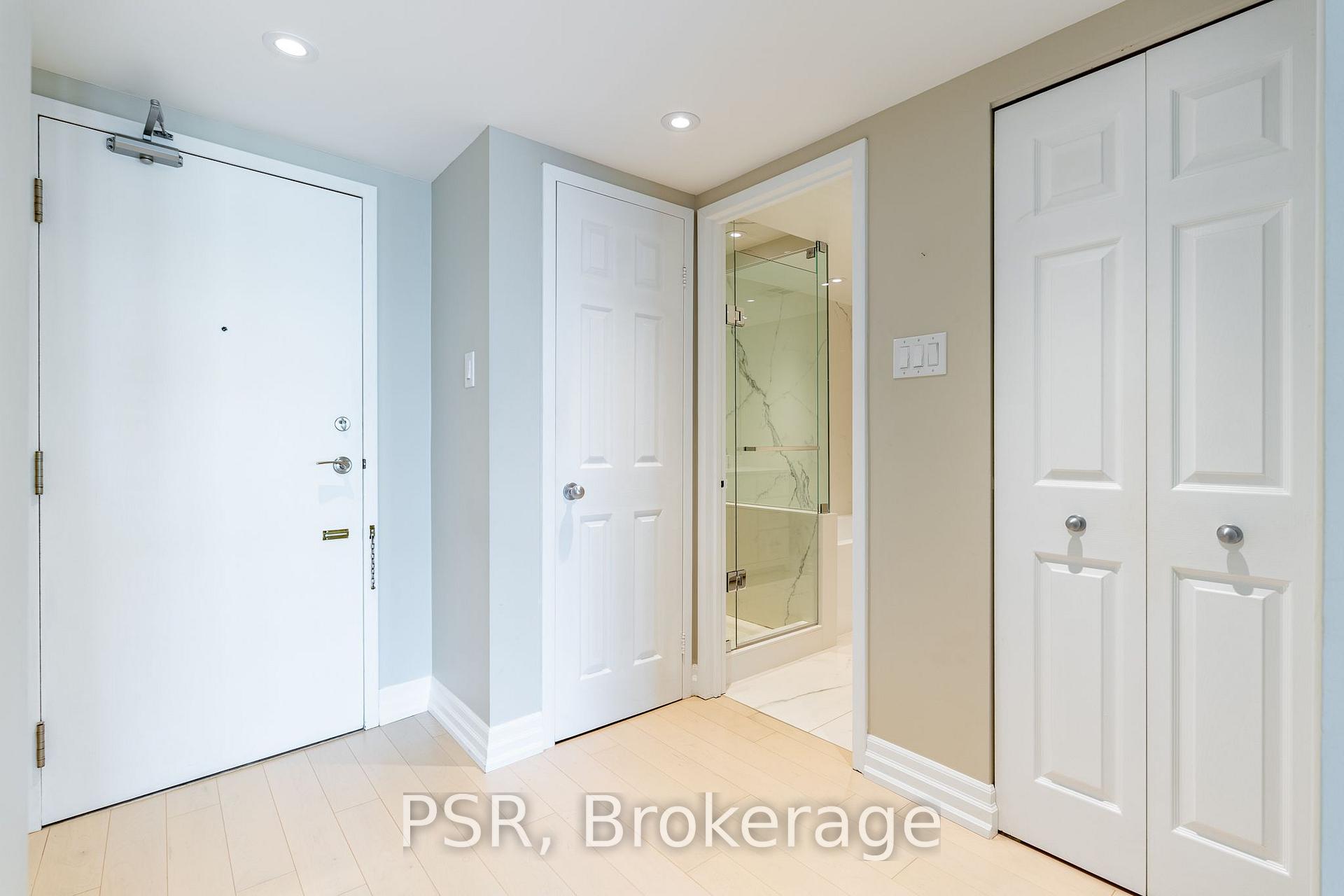 Photo 1 of Unit 1209, 77 Harbour Square, Toronto, Waterfront Communities — HOMEH