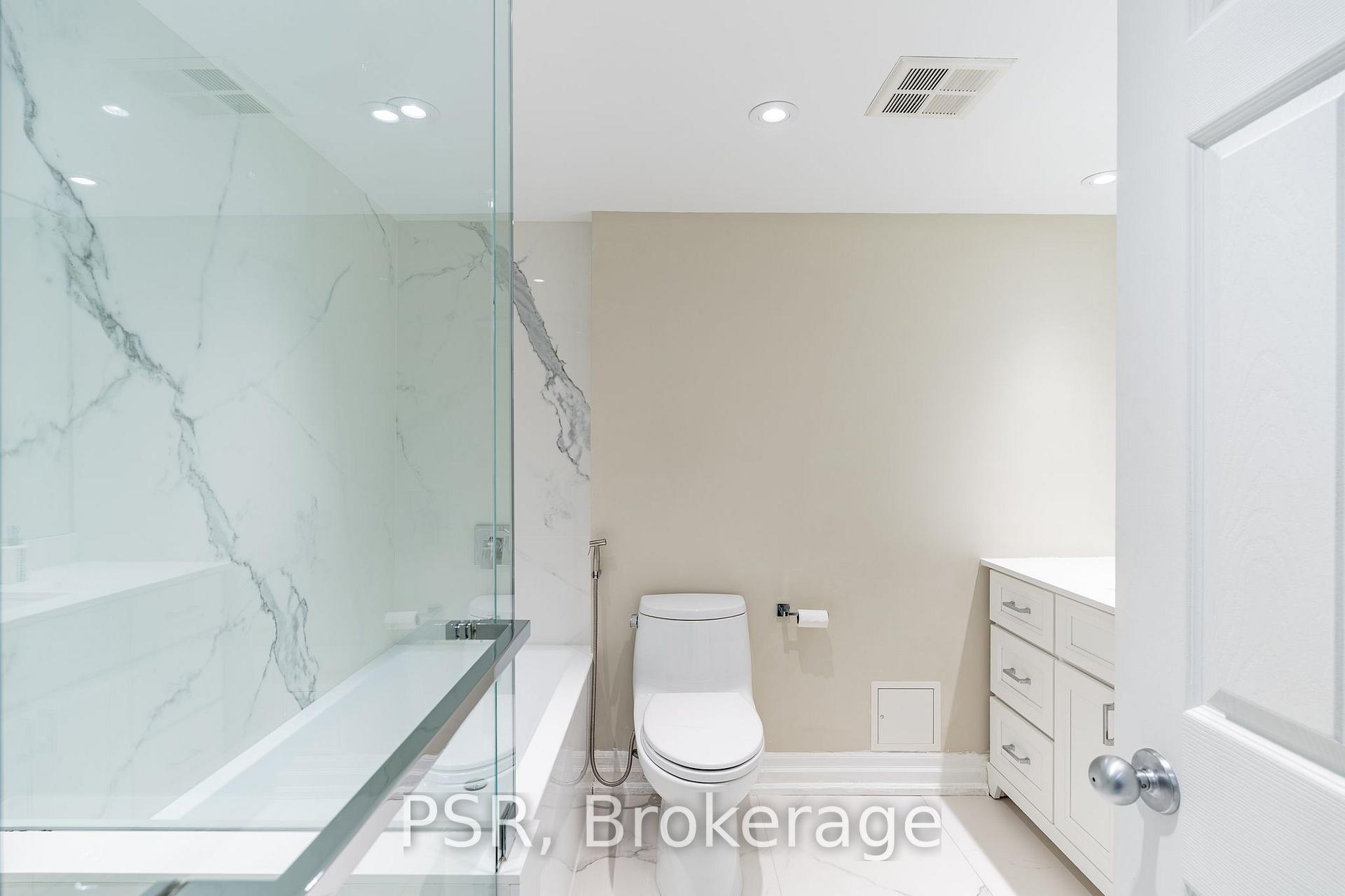 Photo 17 of Unit 1209, 77 Harbour Square, Toronto, Waterfront Communities — HOMEH