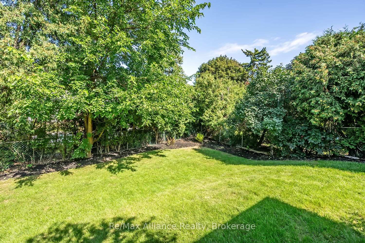 Photo 44 of 2454 Woking Crescent, Mississauga, Sheridan — HOMEH