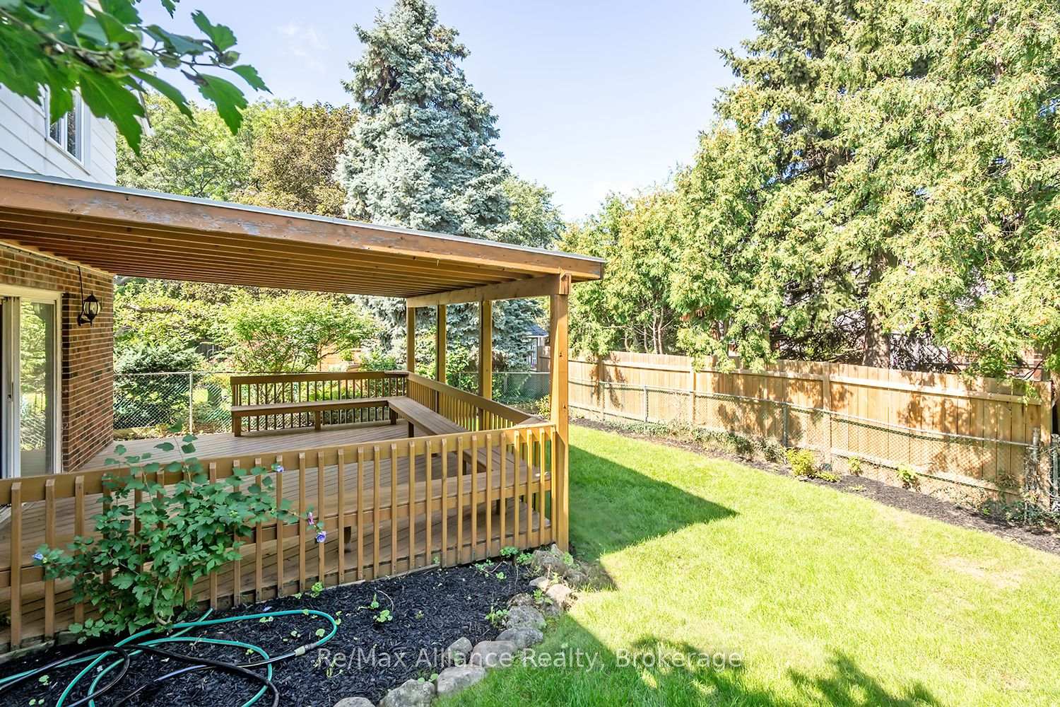 Photo 46 of 2454 Woking Crescent, Mississauga, Sheridan — HOMEH