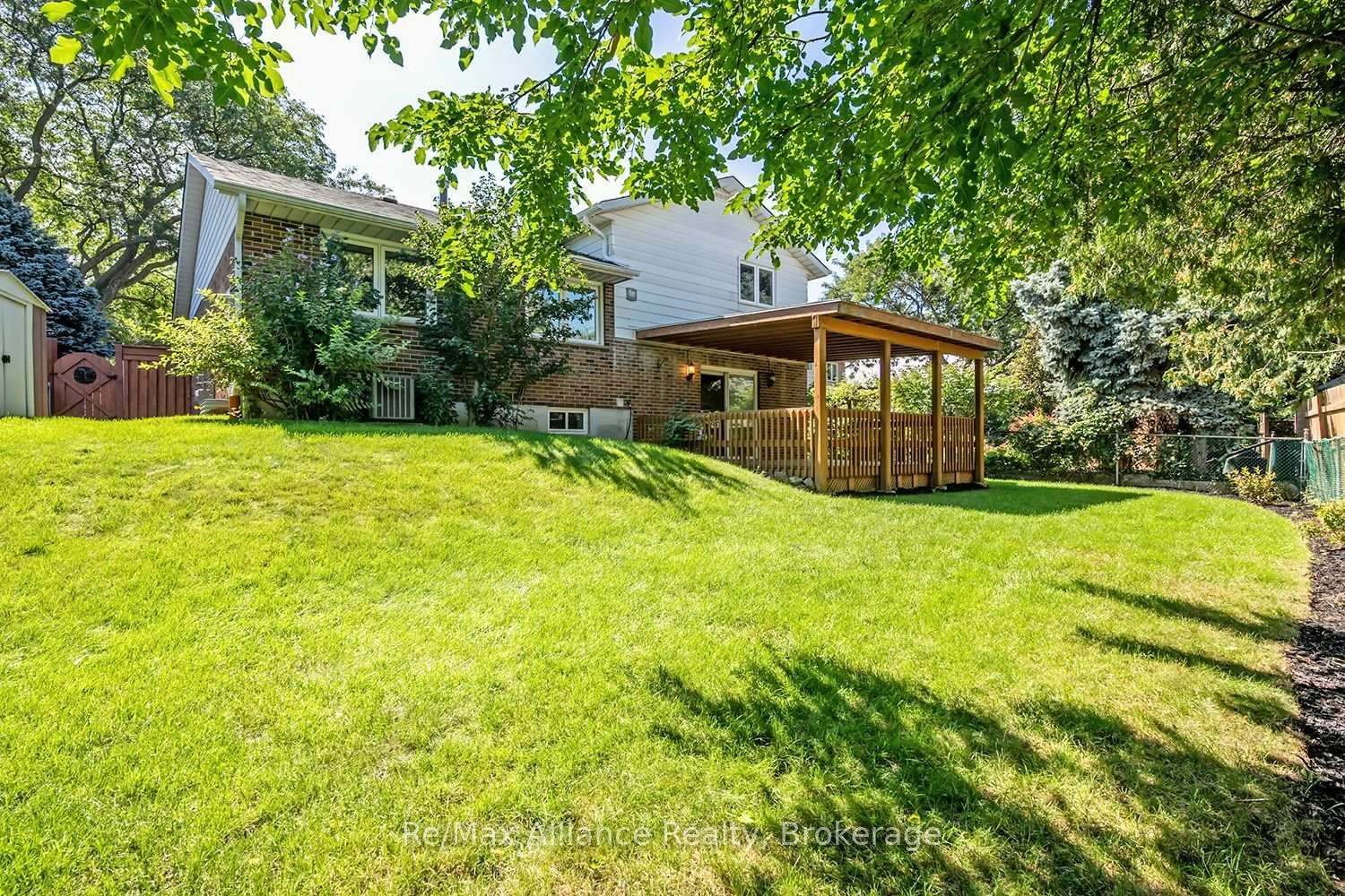 Photo 47 of 2454 Woking Crescent, Mississauga, Sheridan — HOMEH