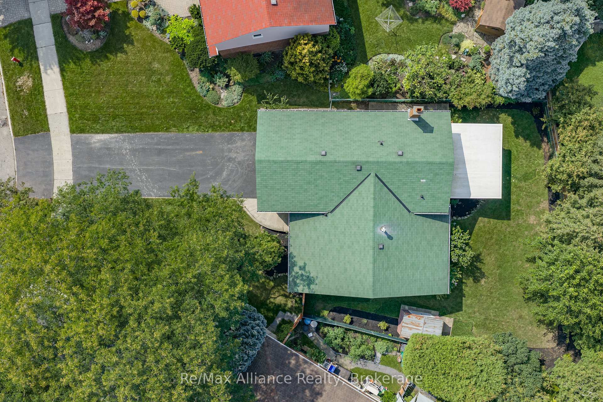 Photo 50 of 2454 Woking Crescent, Mississauga, Sheridan — HOMEH