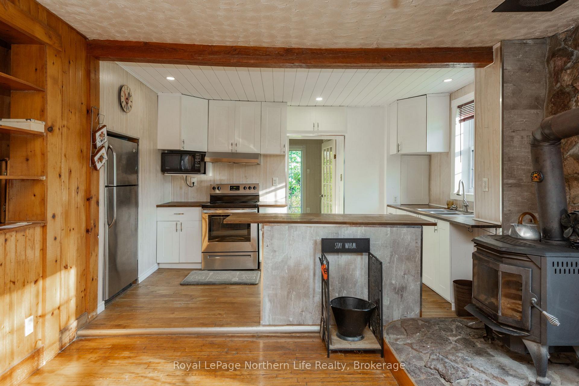 Photo 11 of 9609 Highway 17 E, Calvin — HOMEH