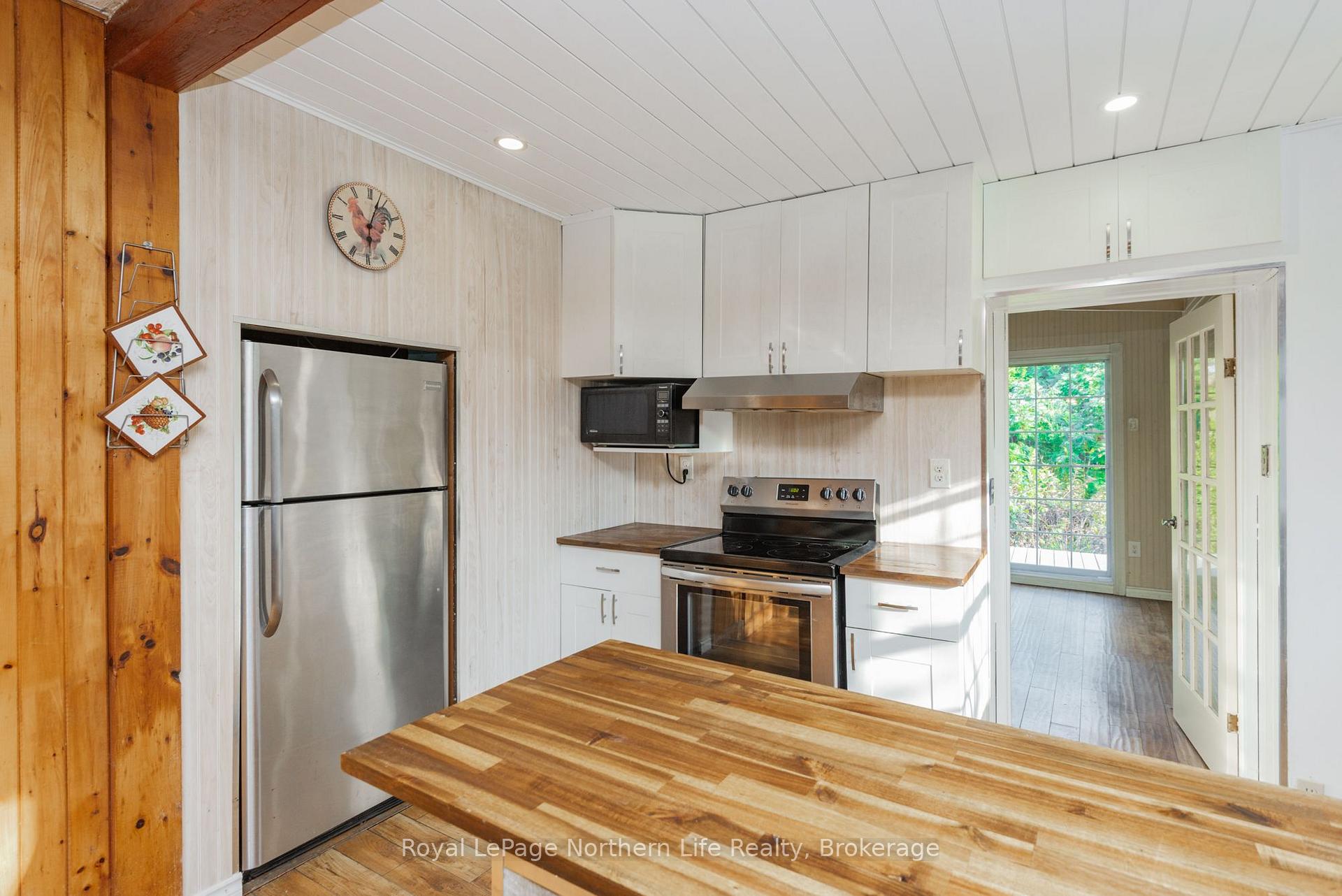 Photo 12 of 9609 Highway 17 E, Calvin — HOMEH
