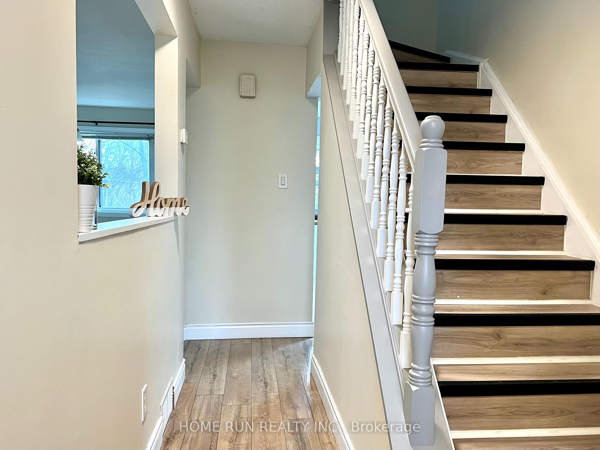 Photo 4 of 159 Pheasant Run Drive, Ottawa, Barrhaven - Pheasant Run — HOMEH