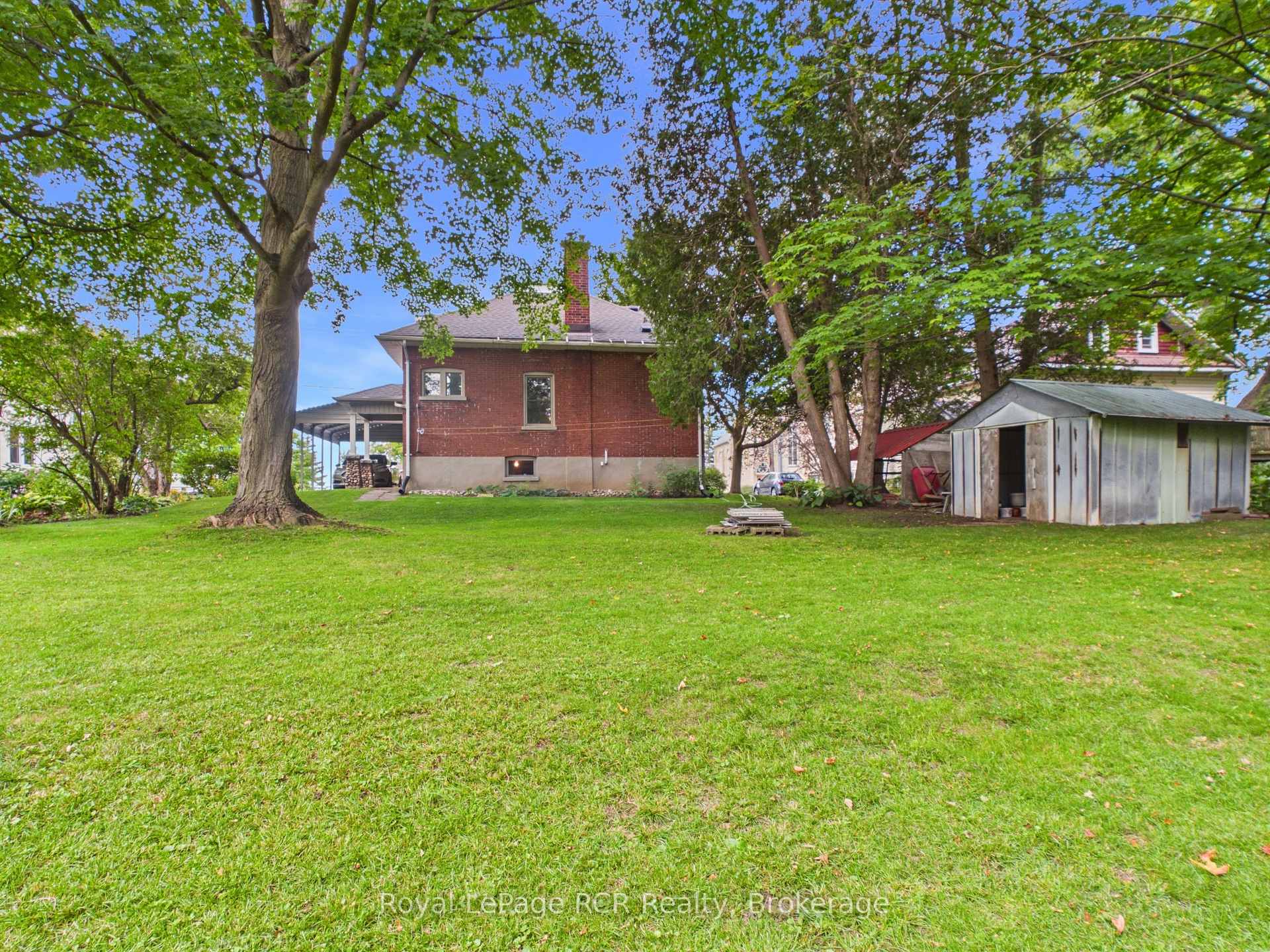 Photo 4 of 565 Havelock Street, Huron-Kinloss, Lucknow — HOMEH