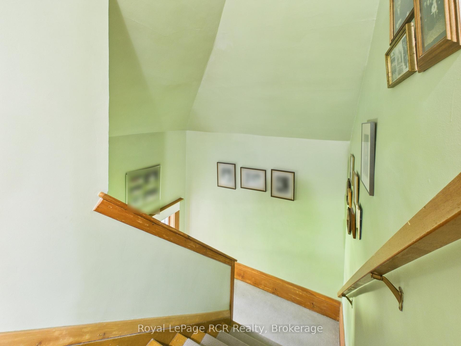 Photo 25 of 565 Havelock Street, Huron-Kinloss, Lucknow — HOMEH