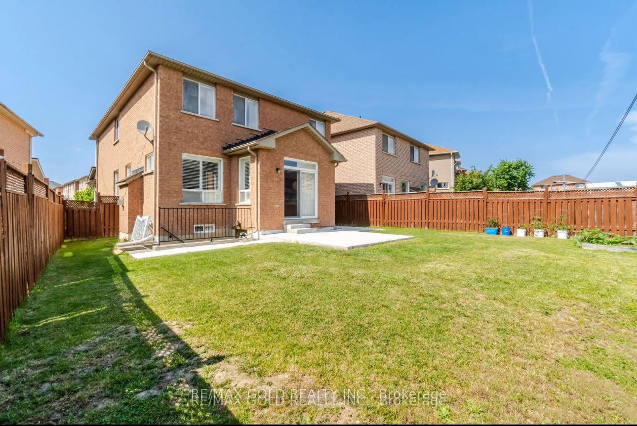 Photo 13 of 16 Mario Street, Brampton, Bram East — HOMEH