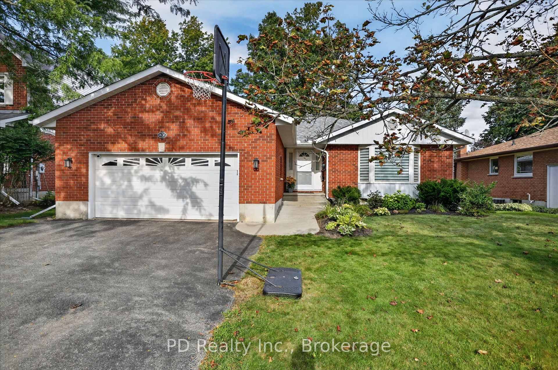 Photo 2 of 1436 Wildlark Drive, Peterborough, Monaghan Ward 2 — HOMEH
