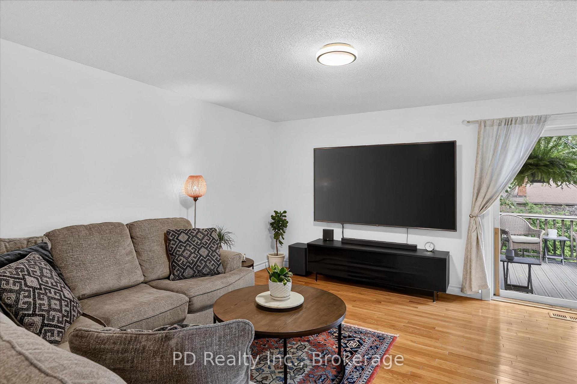 Photo 10 of 1436 Wildlark Drive, Peterborough, Monaghan Ward 2 — HOMEH