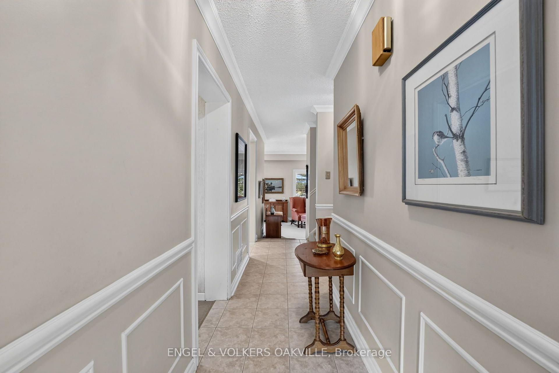 Photo 5 of 4300 Pheasant Run, Mississauga, Erin Mills — HOMEH