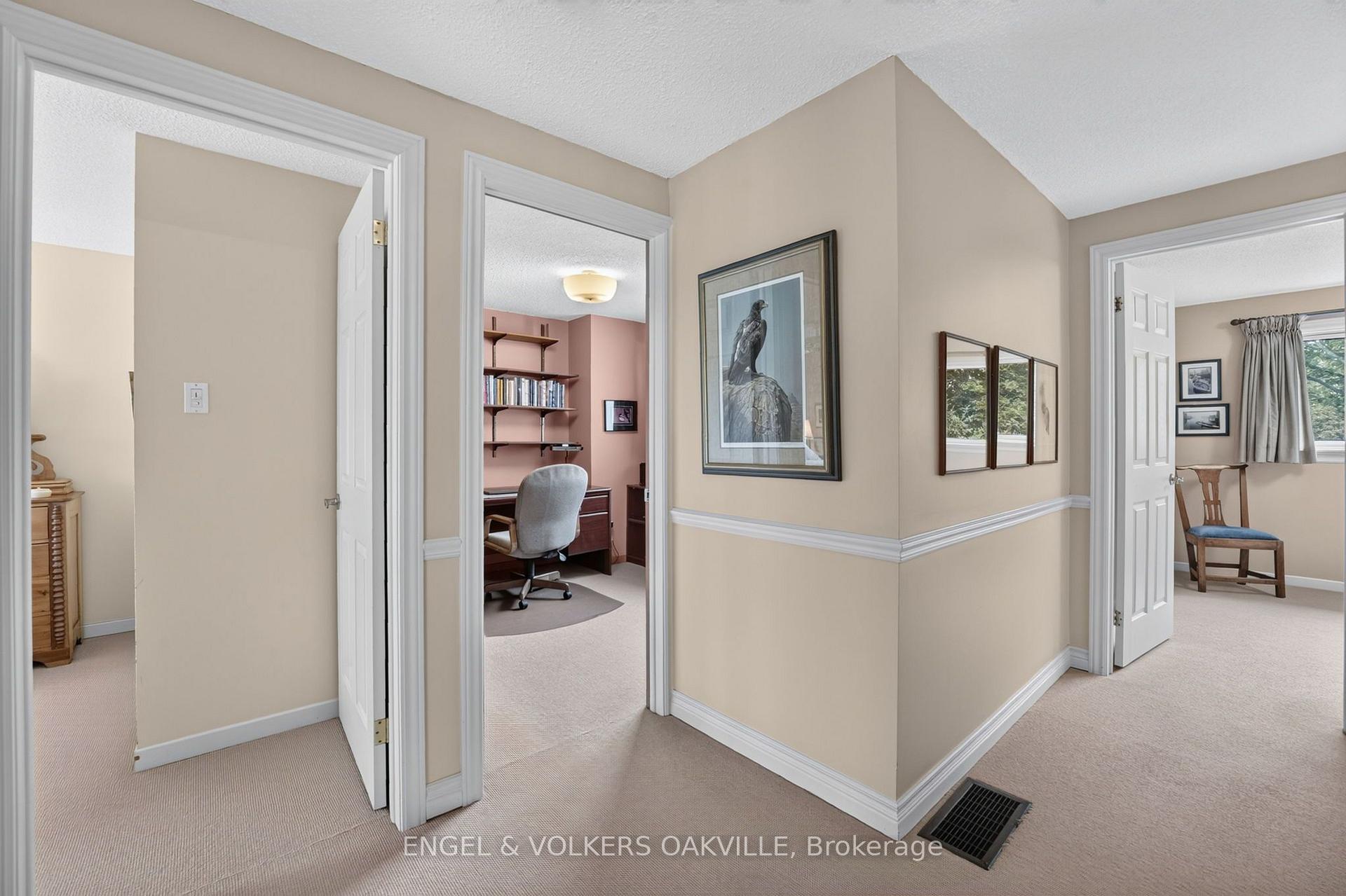 Photo 25 of 4300 Pheasant Run, Mississauga, Erin Mills — HOMEH