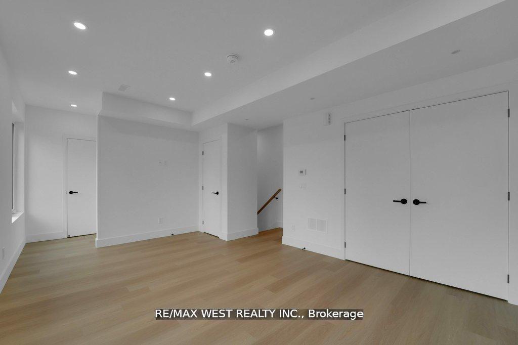 Photo 6 of 661 Winona Drive, Toronto, Oakwood Village — HOMEH