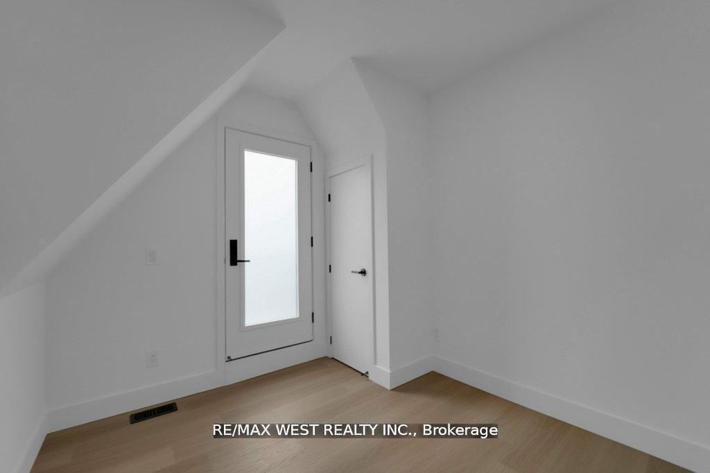 Photo 12 of 661 Winona Drive, Toronto, Oakwood Village — HOMEH