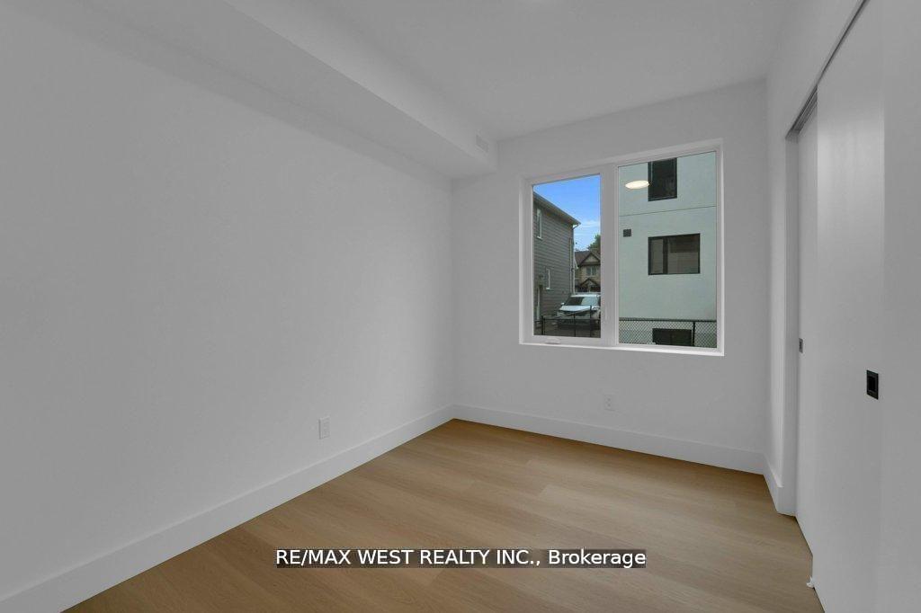 Photo 31 of 661 Winona Drive, Toronto, Oakwood Village — HOMEH