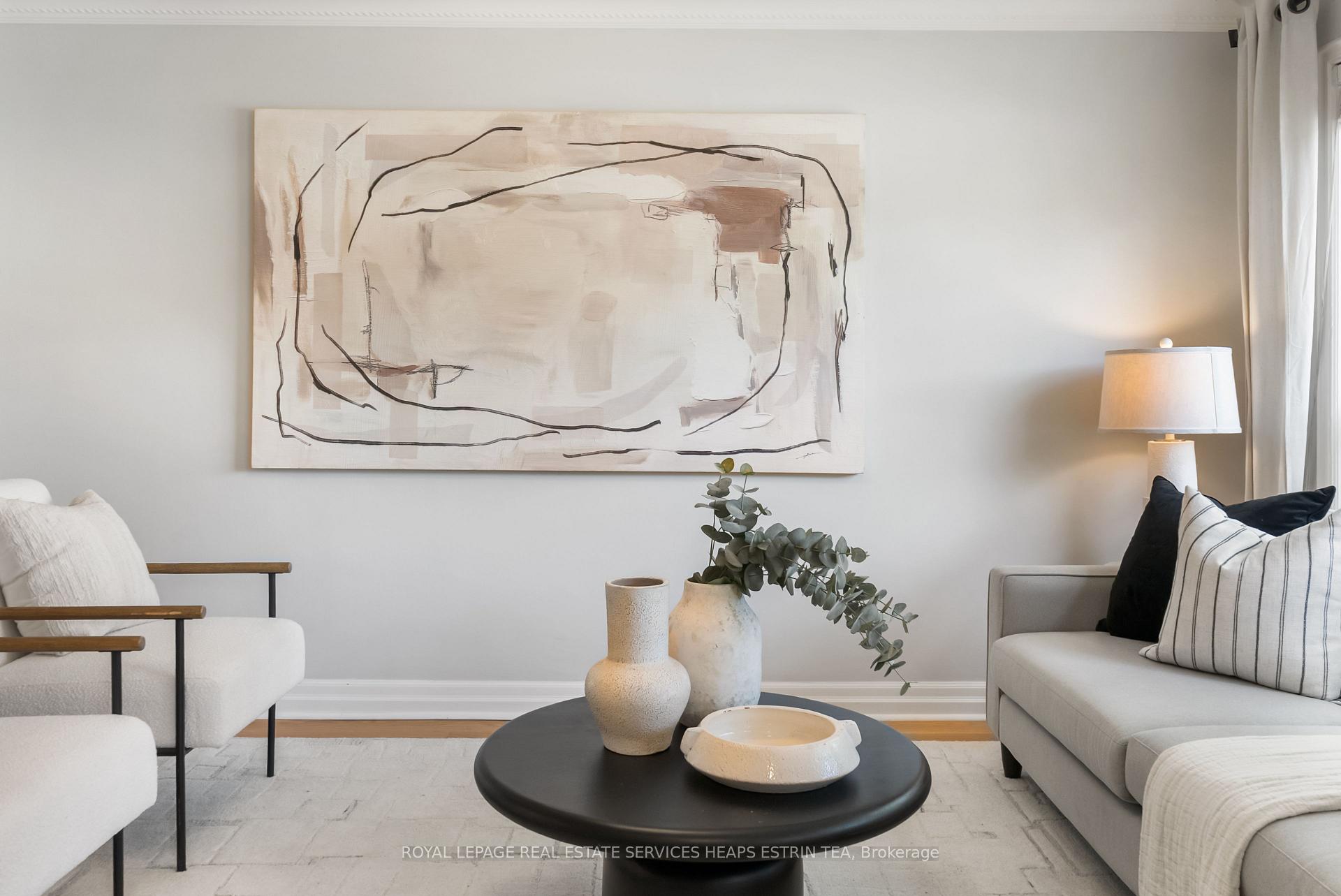 Photo 5 of 253 Donlea Drive, Toronto, Leaside — HOMEH