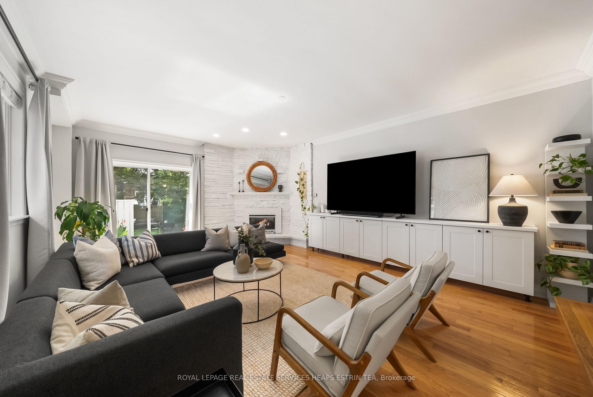 Photo 13 of 253 Donlea Drive, Toronto, Leaside — HOMEH
