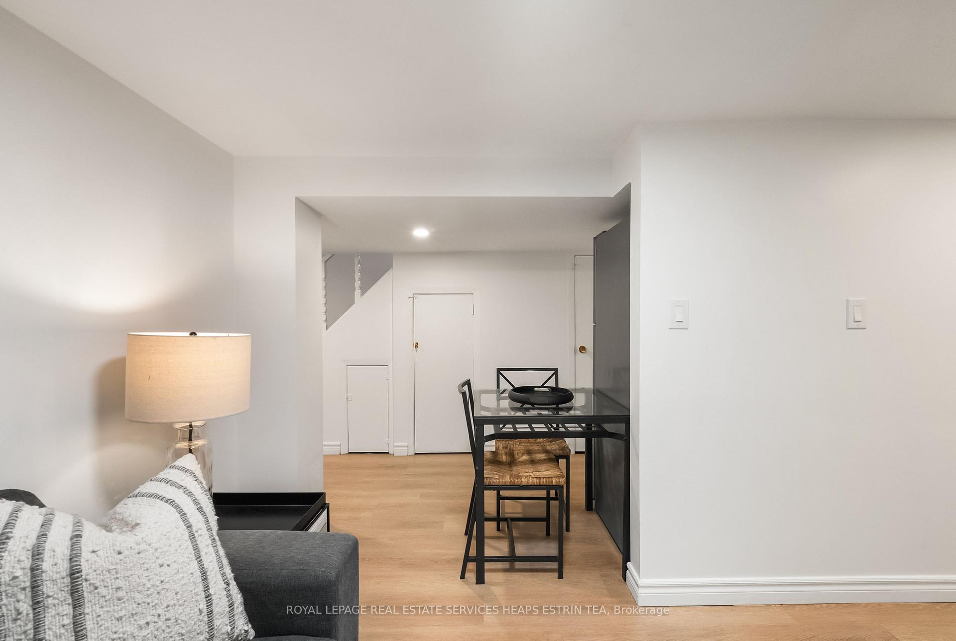 Photo 30 of 253 Donlea Drive, Toronto, Leaside — HOMEH
