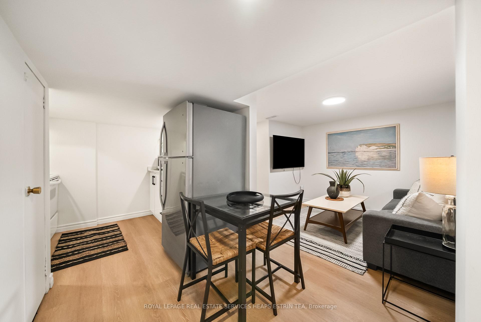 Photo 32 of 253 Donlea Drive, Toronto, Leaside — HOMEH