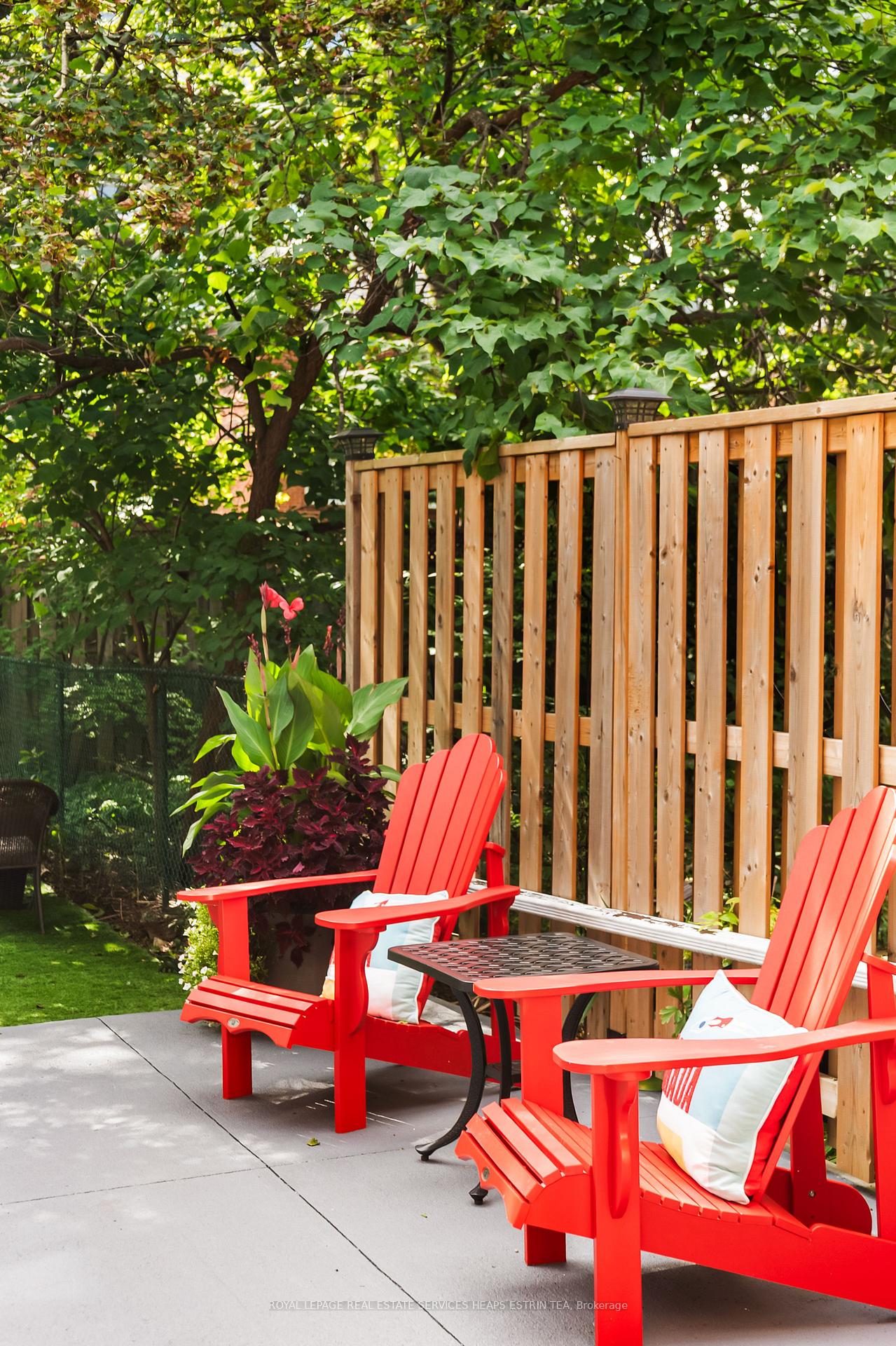 Photo 36 of 253 Donlea Drive, Toronto, Leaside — HOMEH