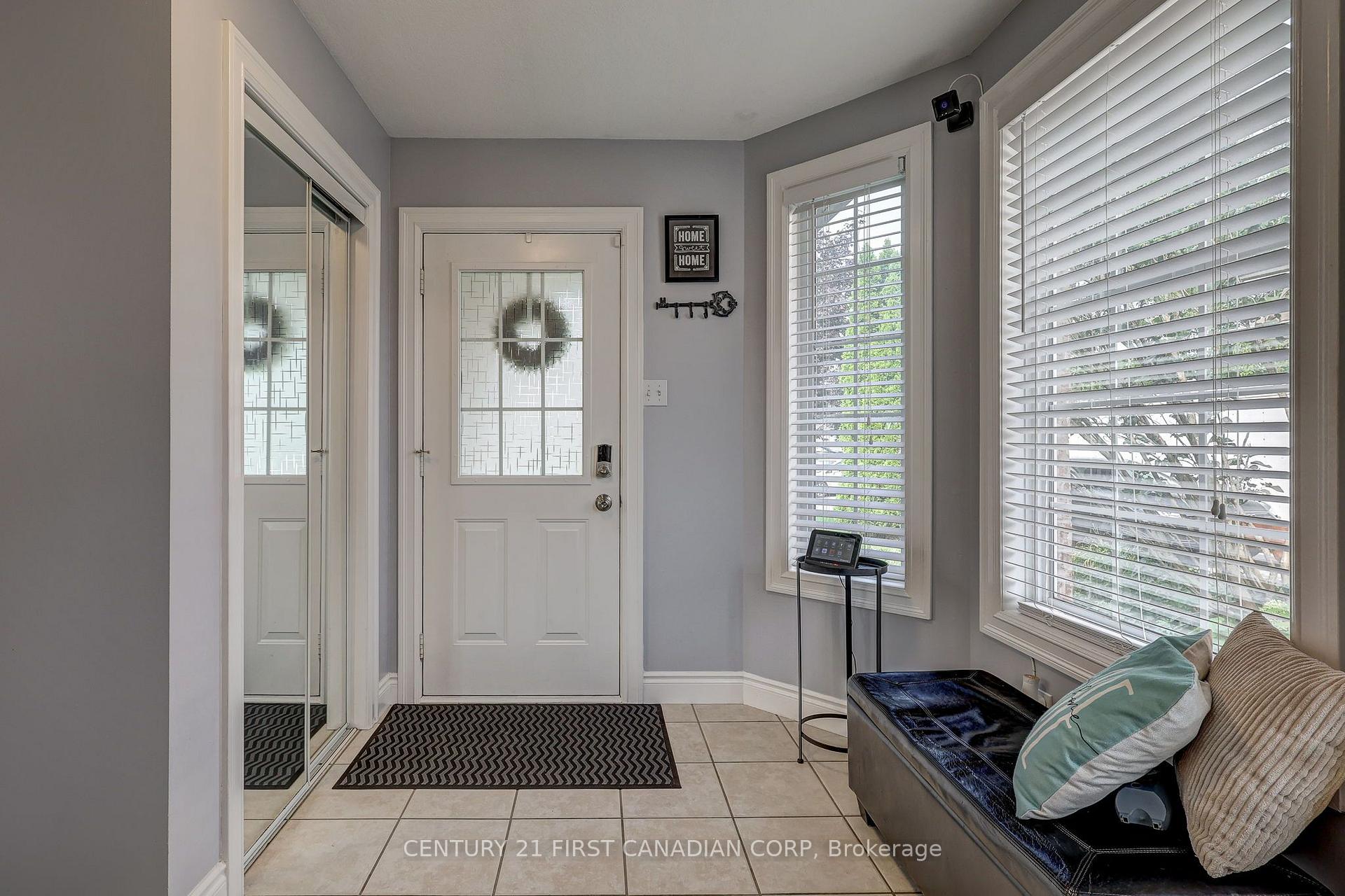 Photo 4 of 232 Ridgeview Place, London, East A — HOMEH