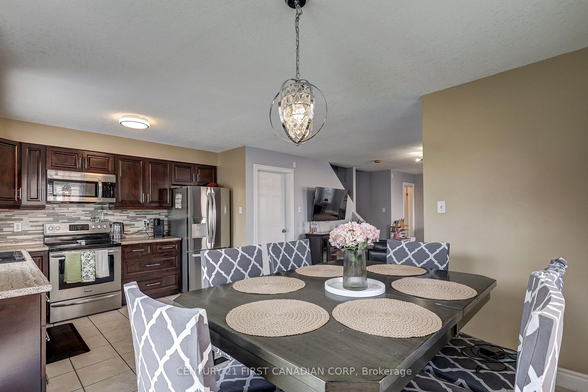 Photo 16 of 232 Ridgeview Place, London, East A — HOMEH